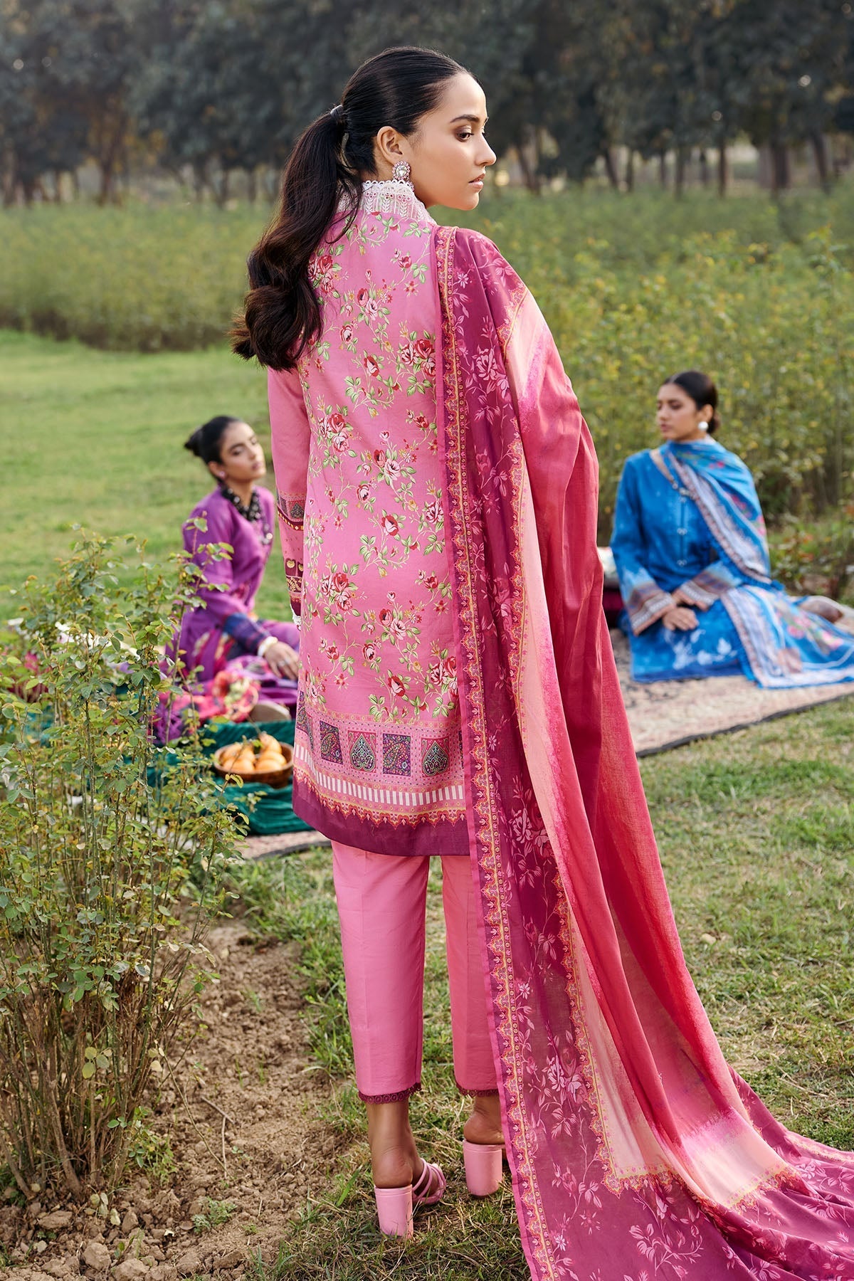 Motifz | Umang Lawn | 3552-BEYZA - by - Libasekhas UK - Registered Vendor of : Motifz - 100% Original Designer Dresss