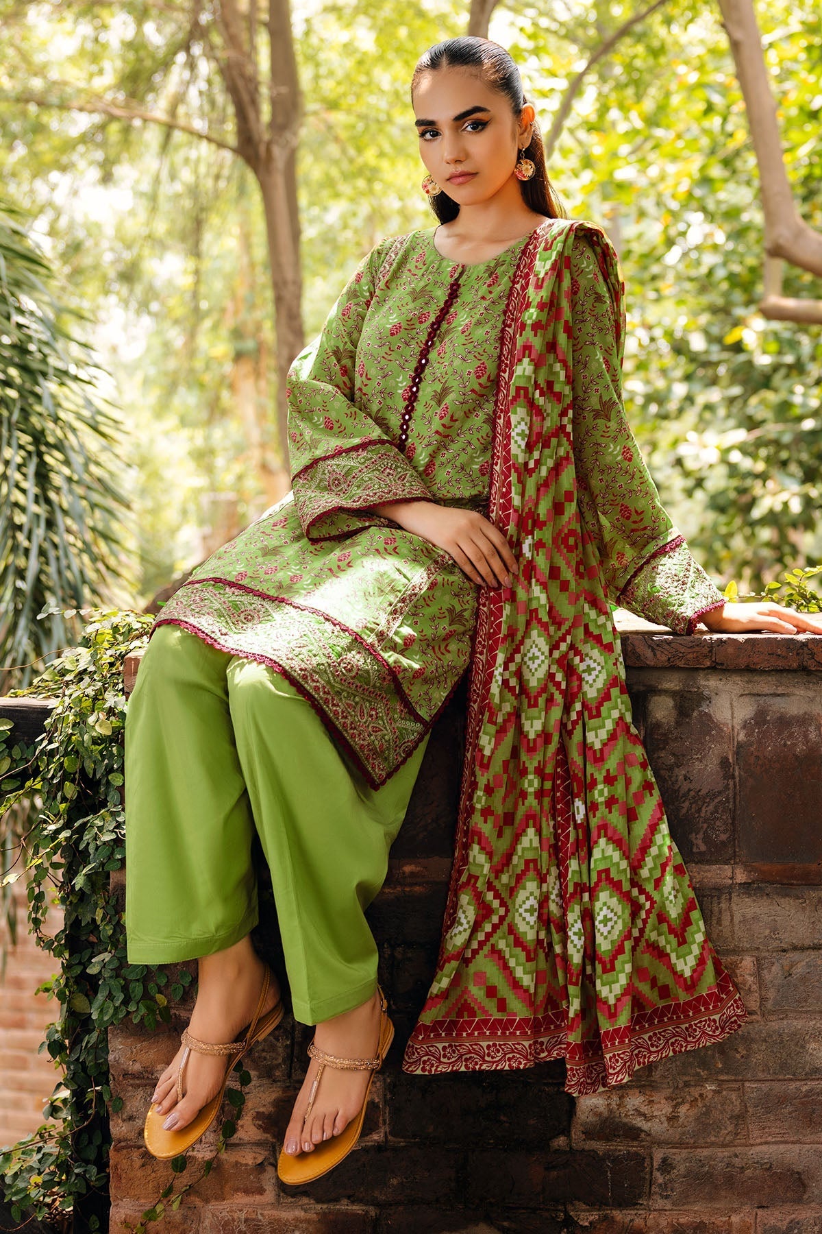 Motifz | Umang Lawn | 4894-HIBA - by - Libasekhas UK - Registered Vendor of : Motifz - 100% Original Designer Dresss
