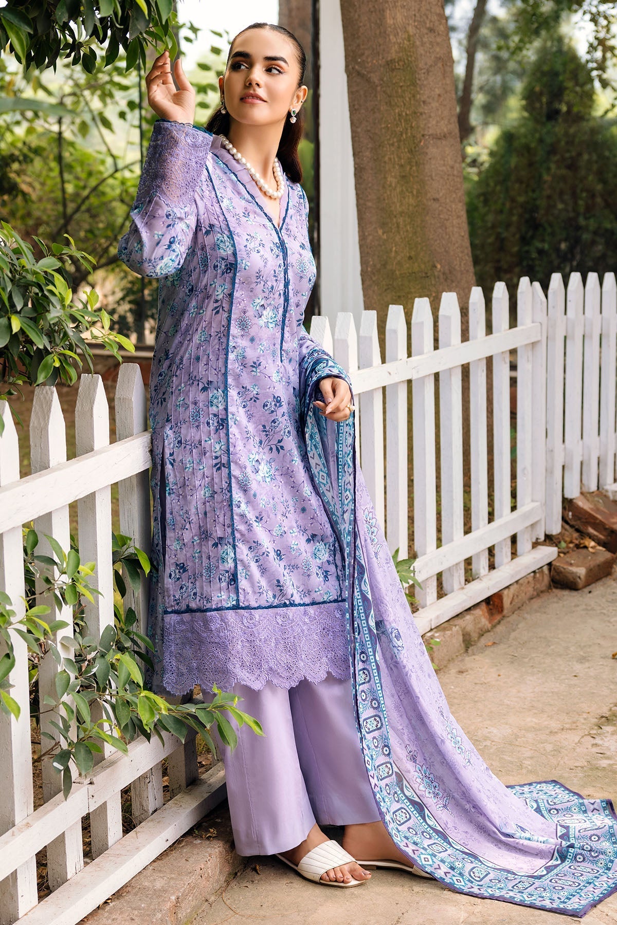 Motifz | Umang Lawn | 4897-ARISHA - by - Libasekhas UK - Registered Vendor of : Motifz - 100% Original Designer Dresss
