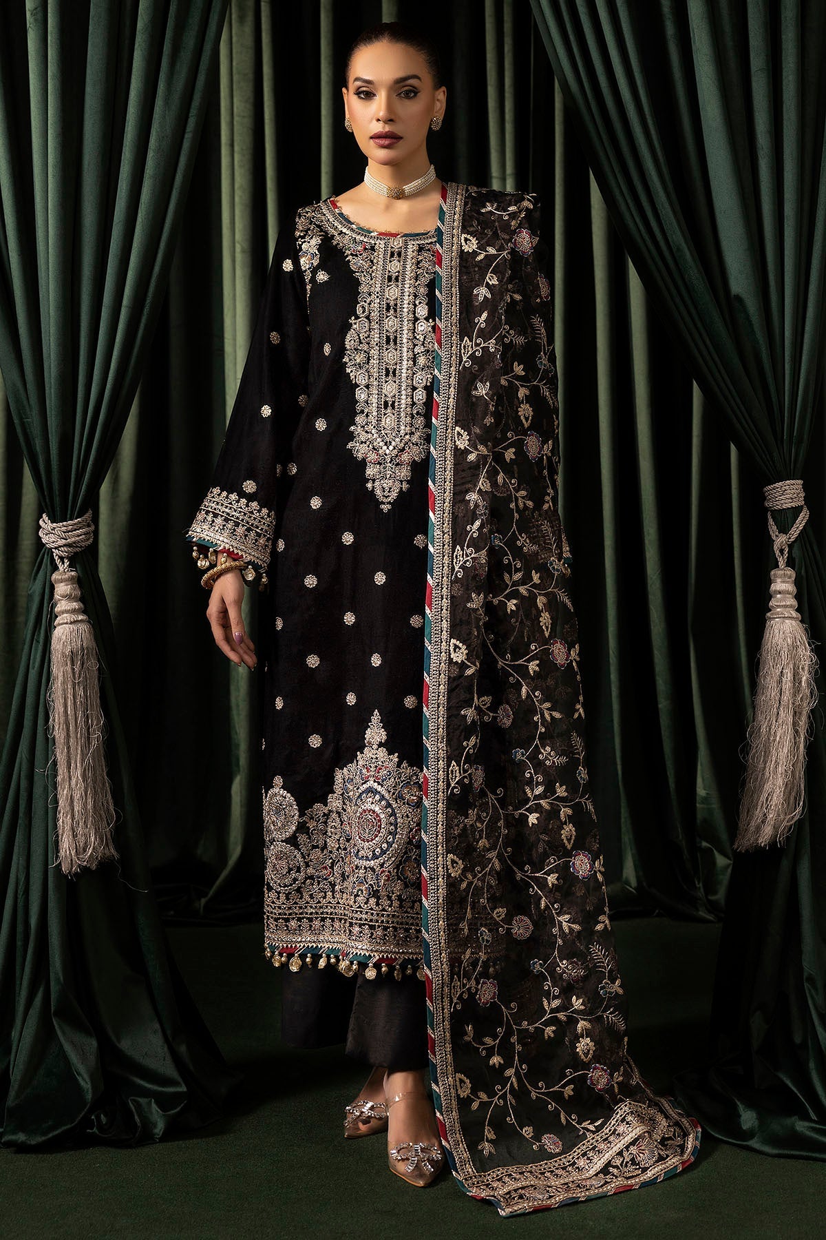 Motifz | Velvet Formals | 5098-FARZEEN - by - Libasekhas UK - Registered Vendor of : Motifz - 100% Original Designer Dresss