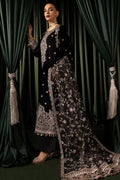Motifz | Velvet Formals | 5098-FARZEEN - by - Libasekhas UK - Registered Vendor of : Motifz - 100% Original Designer Dresss