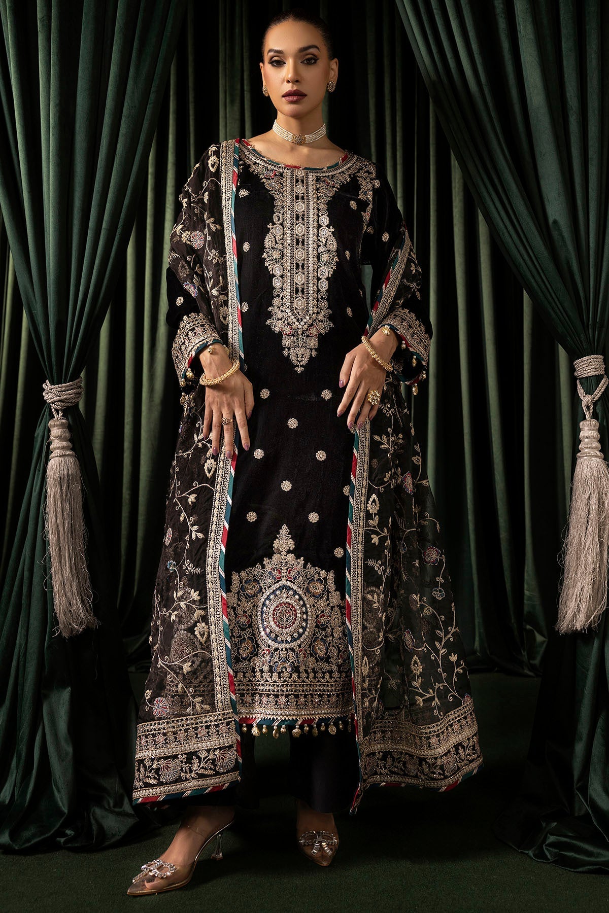 Motifz | Velvet Formals | 5098-FARZEEN - by - Libasekhas UK - Registered Vendor of : Motifz - 100% Original Designer Dresss