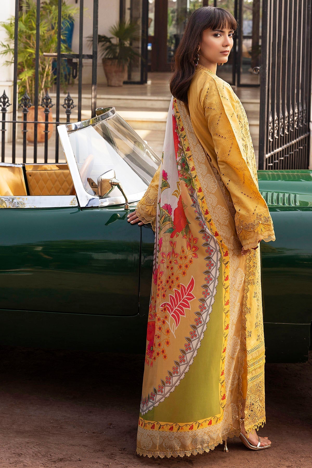 Motifz | Premium Lawn 25 | 5323-GENEVA - by - Libasekhas UK - Registered Vendor of : Motifz - 100% Original Designer Dresss