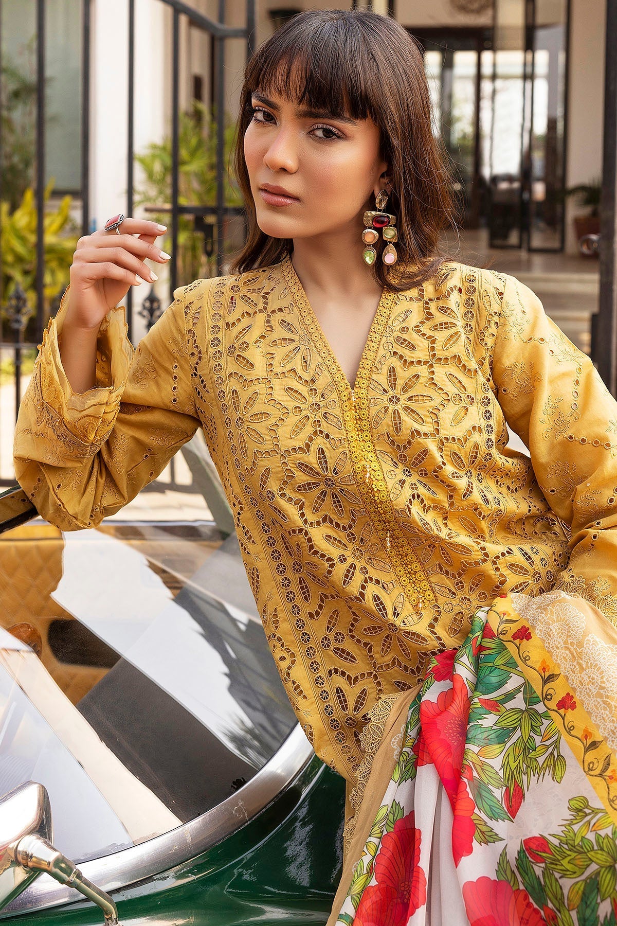 Motifz | Premium Lawn 25 | 5323-GENEVA - by - Libasekhas UK - Registered Vendor of : Motifz - 100% Original Designer Dresss