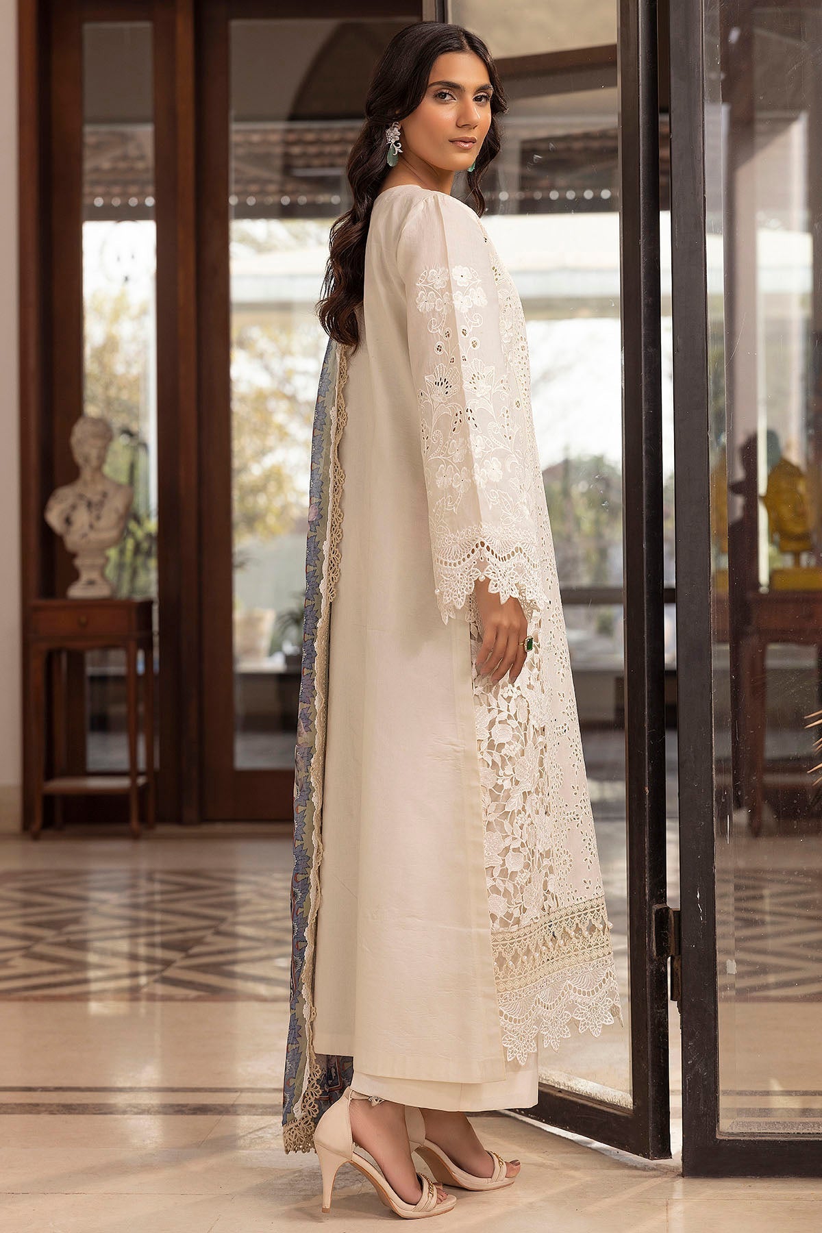 Motifz | Premium Lawn 25 | 5324-SIDONIE - by - Libasekhas UK - Registered Vendor of : Motifz - 100% Original Designer Dresss