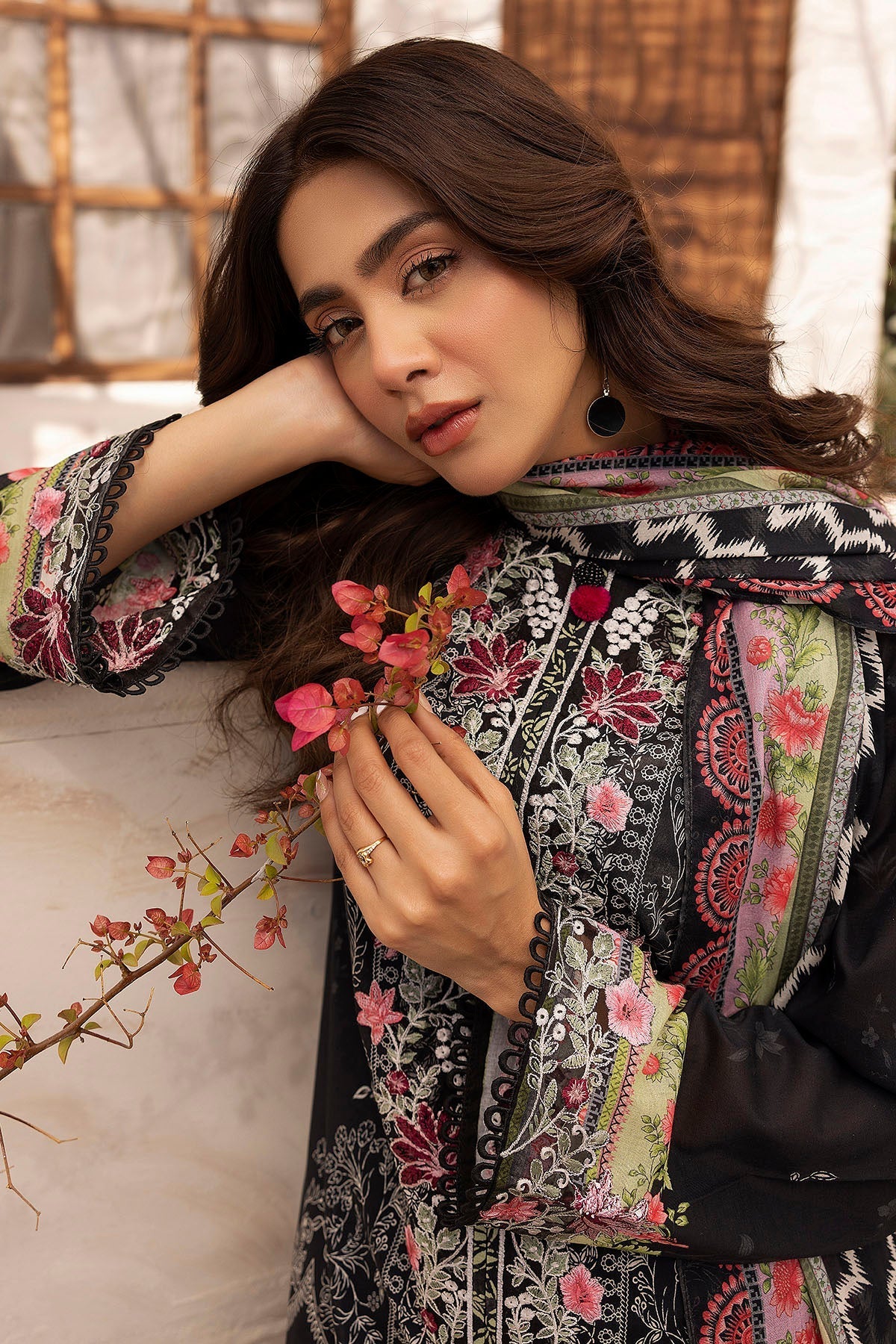 Motifz | Umang Lawn | 5413-YAREN - by - Libasekhas UK - Registered Vendor of : Motifz - 100% Original Designer Dresss