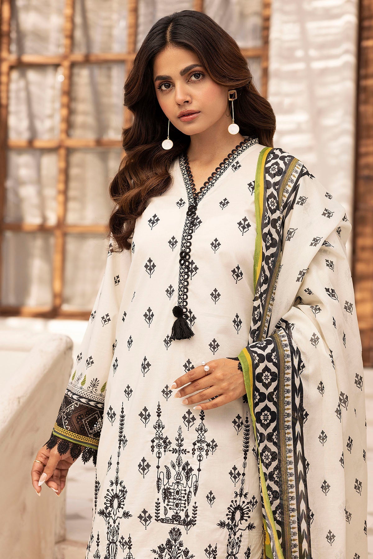 Motifz | Umang Lawn | 5417-SIRAA - by - Libasekhas UK - Registered Vendor of : Motifz - 100% Original Designer Dresss