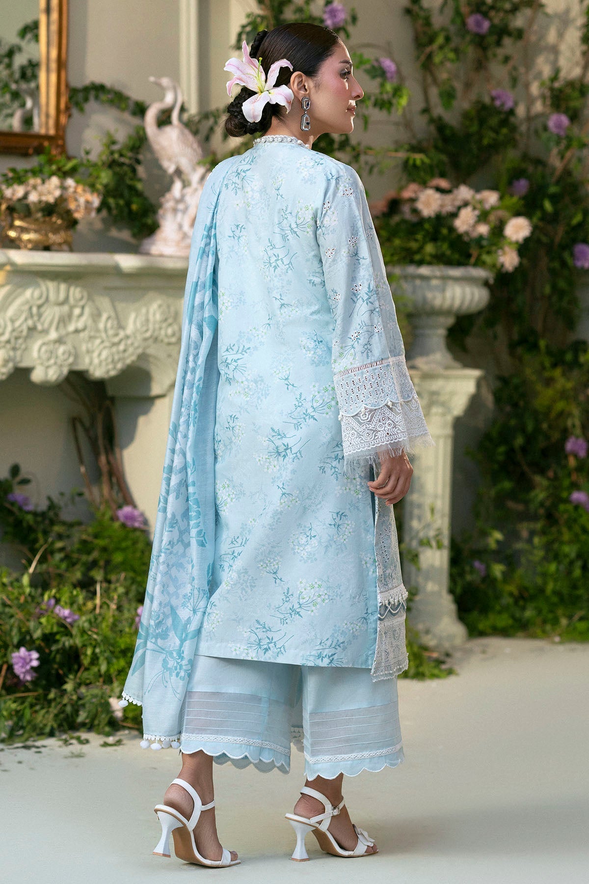 Motifz | Premium Lawn 25 | 5425-LAVENDER - by - Libasekhas UK - Registered Vendor of : Motifz - 100% Original Designer Dresss