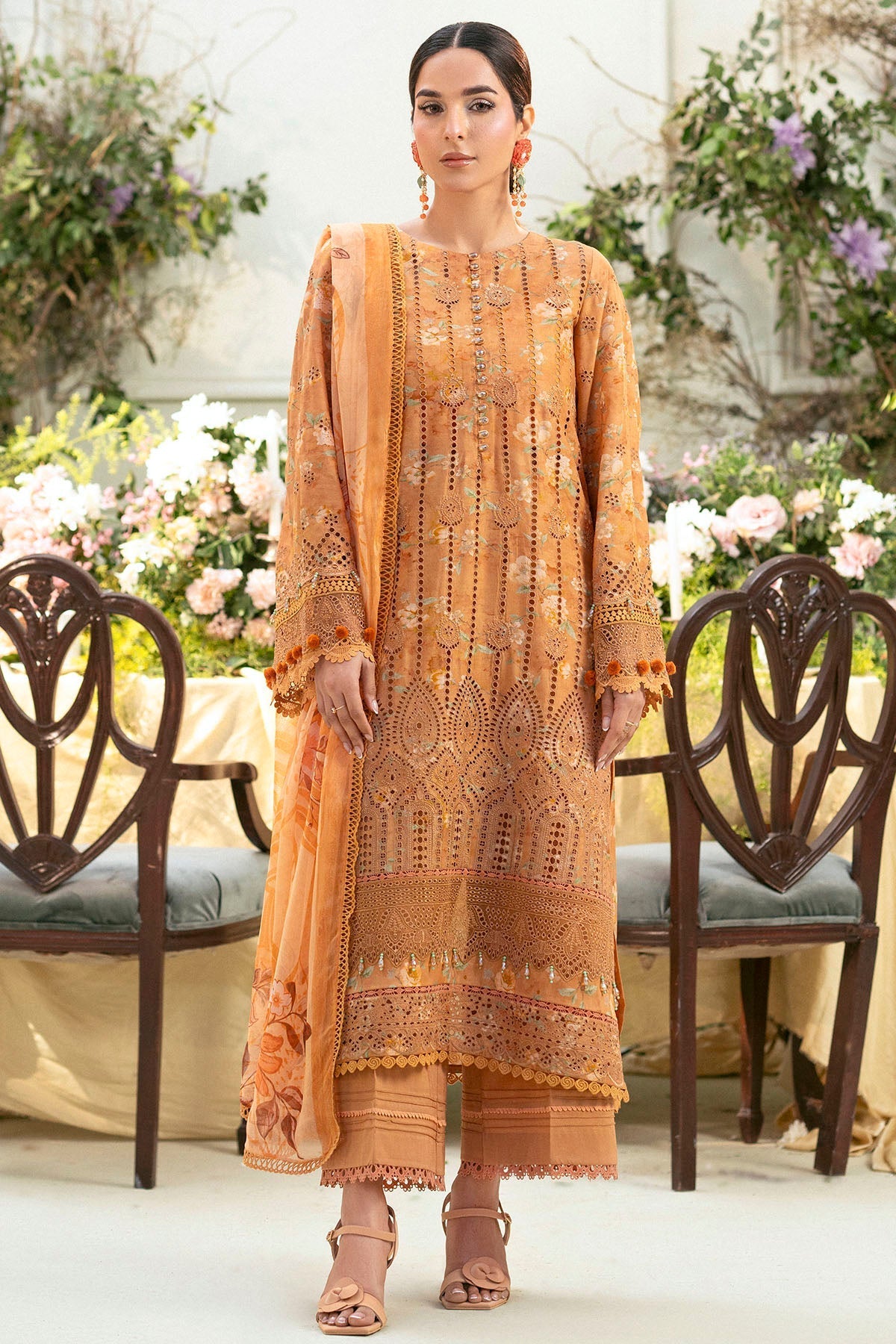 Motifz | Premium Lawn 25 | 5431-BLUEBEELL - by - Libasekhas UK - Registered Vendor of : Motifz - 100% Original Designer Dresss