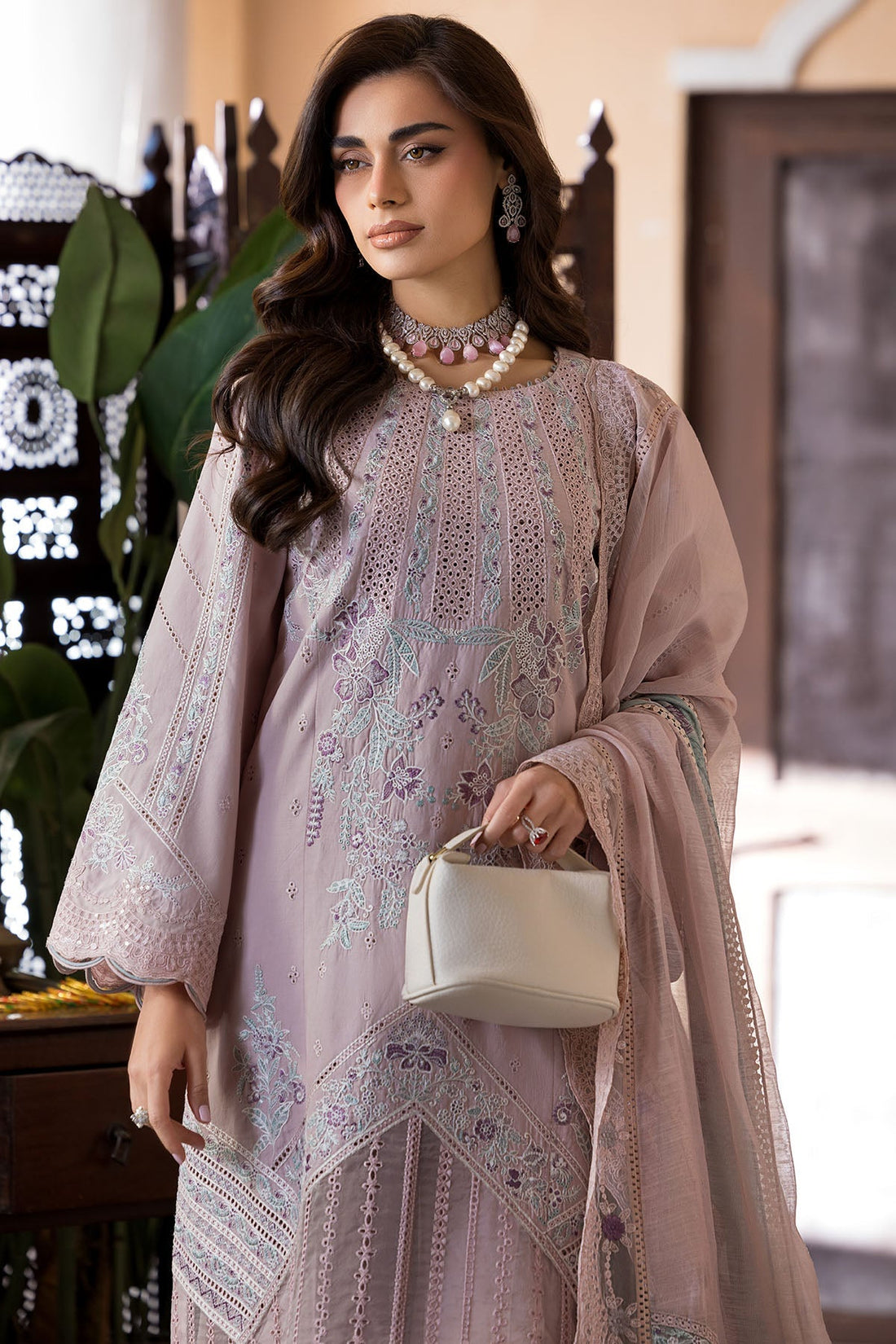 Motifz | Premium Lawn 26 | 5916-CLEO - by Libasekhas UK - Registered Vendor of : Motifz - 100% Original Designer Dress