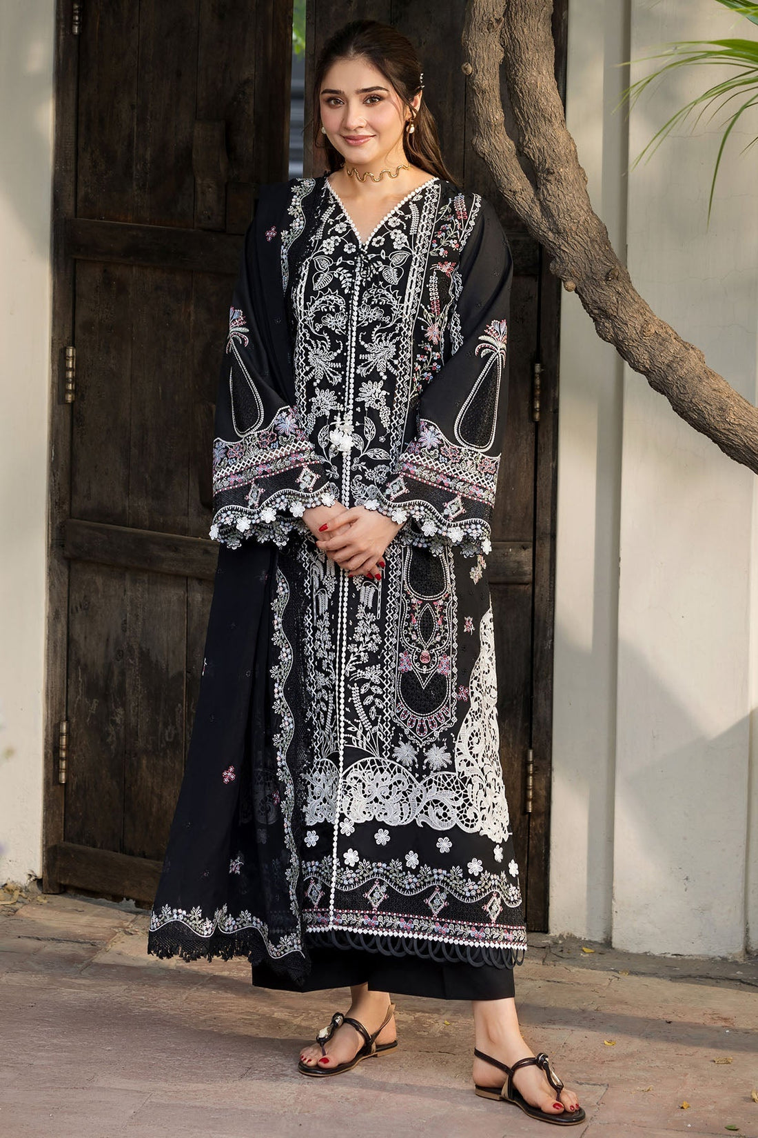 Motifz | Premium Lawn 26 | 6117-LAZIO - by Libasekhas UK - Registered Vendor of : Motifz - 100% Original Designer Dress