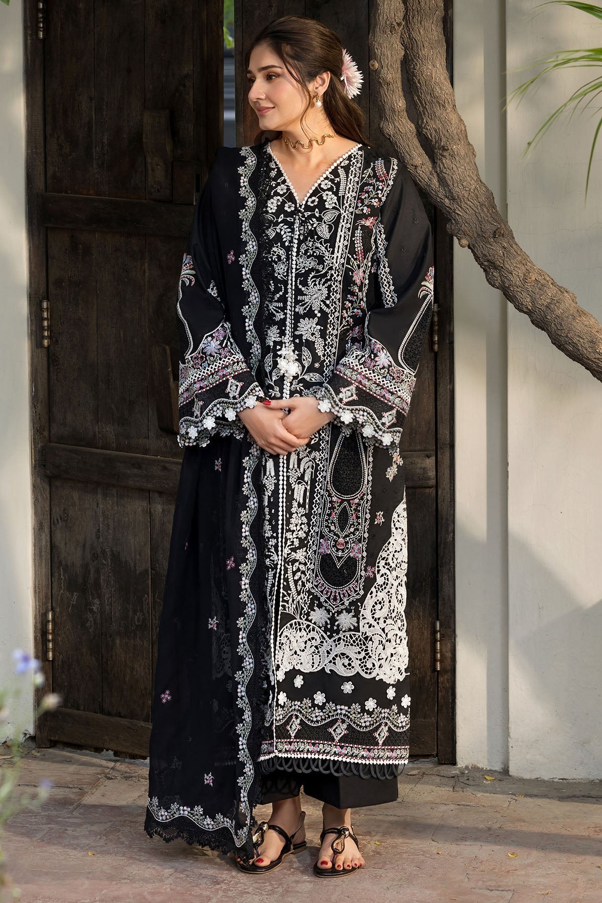 Motifz | Premium Lawn 26 | 6117-LAZIO - by Libasekhas UK - Registered Vendor of : Motifz - 100% Original Designer Dress
