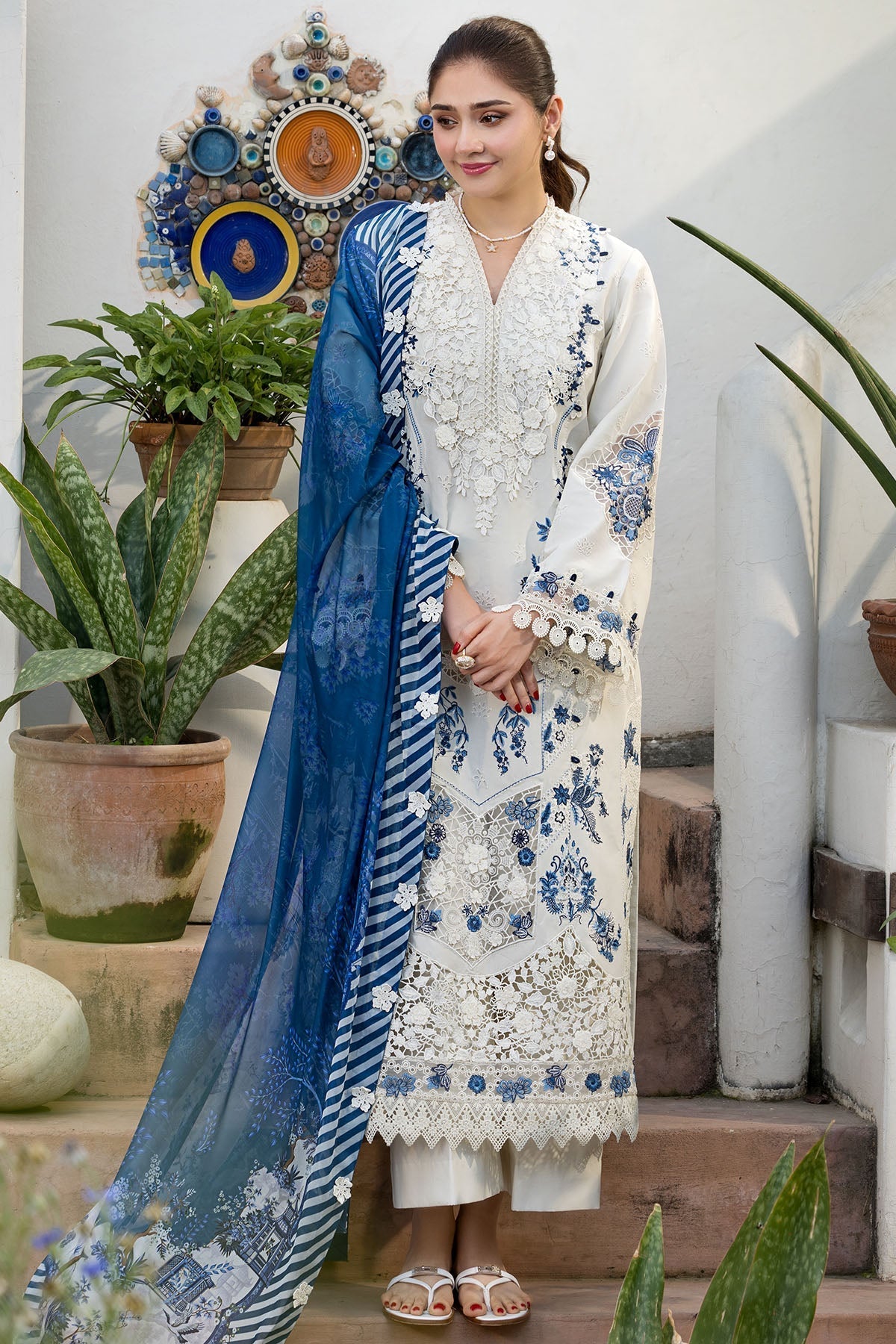 Motifz | Premium Lawn 26 | 6118-LIGRIA - by Libasekhas UK - Registered Vendor of : Motifz - 100% Original Designer Dress