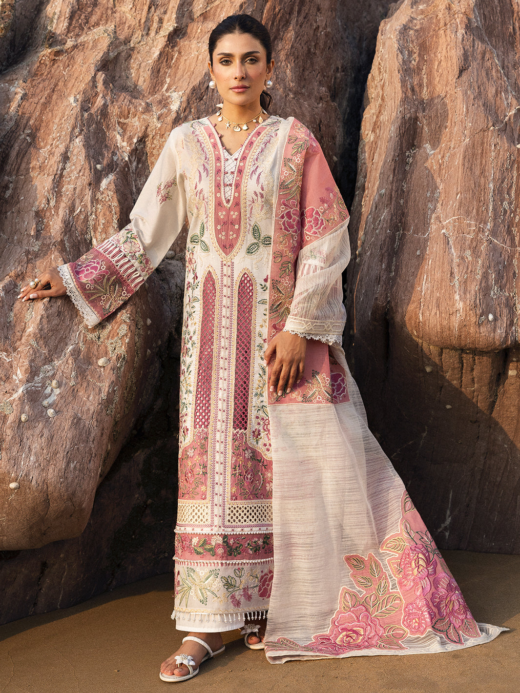 Mahnur | Sirena Luxury Lawn 25 | Magnolia - by - Libasekhas UK - Registered Vendor of : Mahnur - 100% Original Designer Dresss