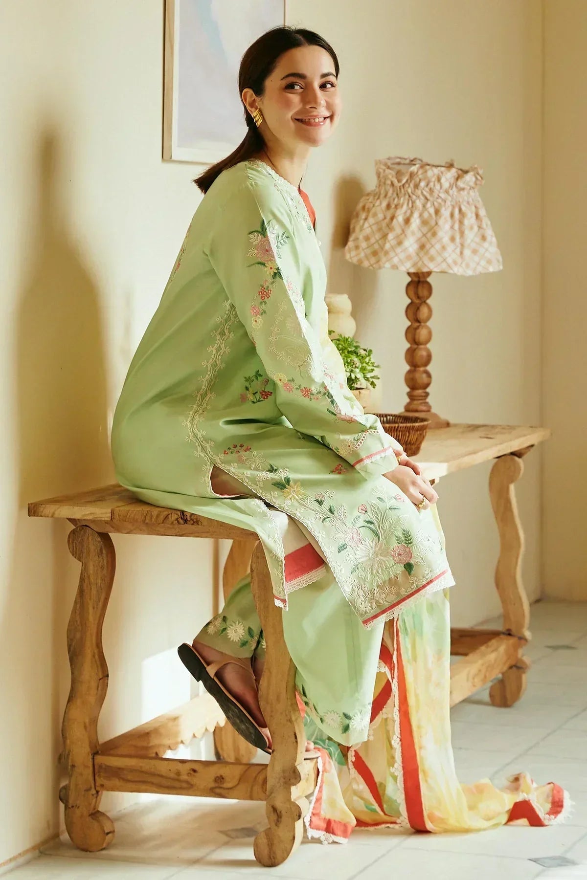 Zara Shahjahan | Coco Lawn 24 | MAHAY-4A - by - Libasekhas UK - Registered Vendor of : Zara Shahjahan - 100% Original Designer Dresss