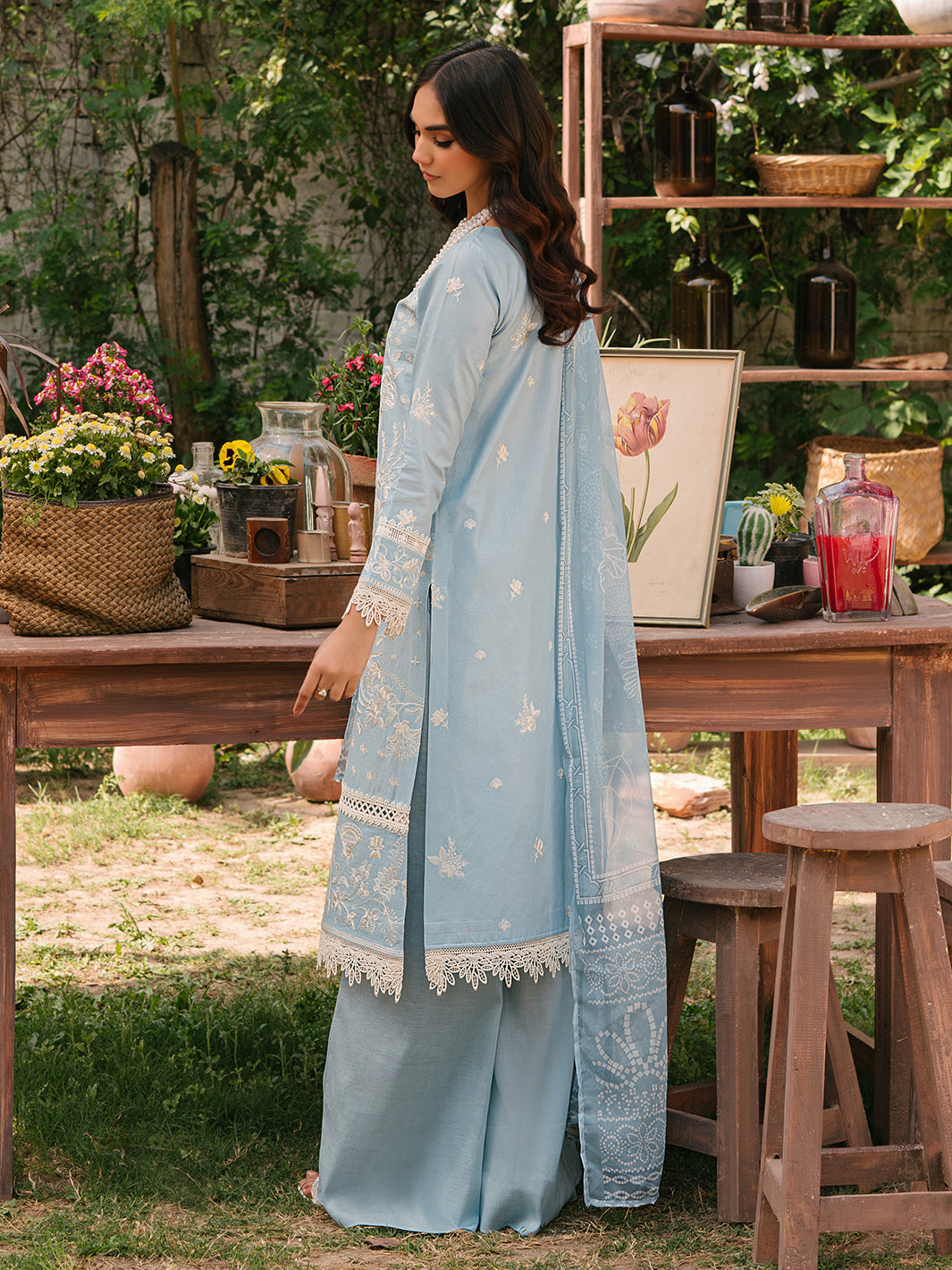 Mahnur | Masakali Luxury Lawn 24 | MK 02 - A - by - Libasekhas UK - Registered Vendor of : Mahnur - 100% Original Designer Dresss