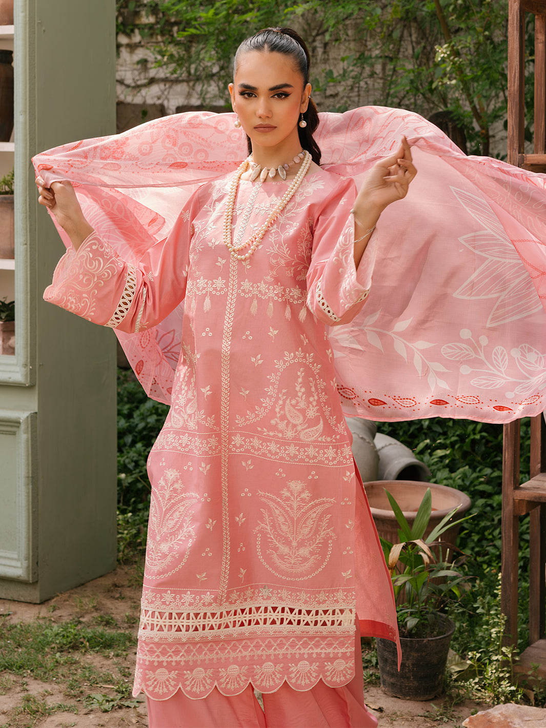 Mahnur | Masakali Luxury Lawn 24 | MK 03 - A - by - Libasekhas UK - Registered Vendor of : Mahnur - 100% Original Designer Dresss