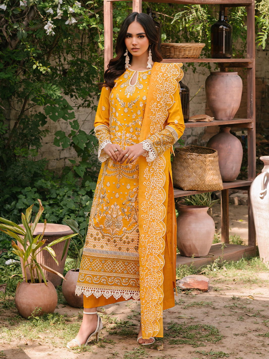 Mahnur | Masakali Luxury Lawn 24 | MK 06 - A - by - Libasekhas UK - Registered Vendor of : Mahnur - 100% Original Designer Dresss