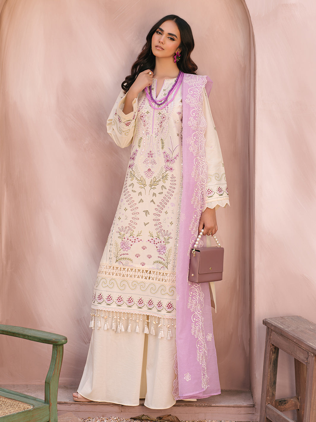 Mahnur | Masakali Luxury Lawn 24 | MK 01 - B - by - Libasekhas UK - Registered Vendor of : Mahnur - 100% Original Designer Dresss