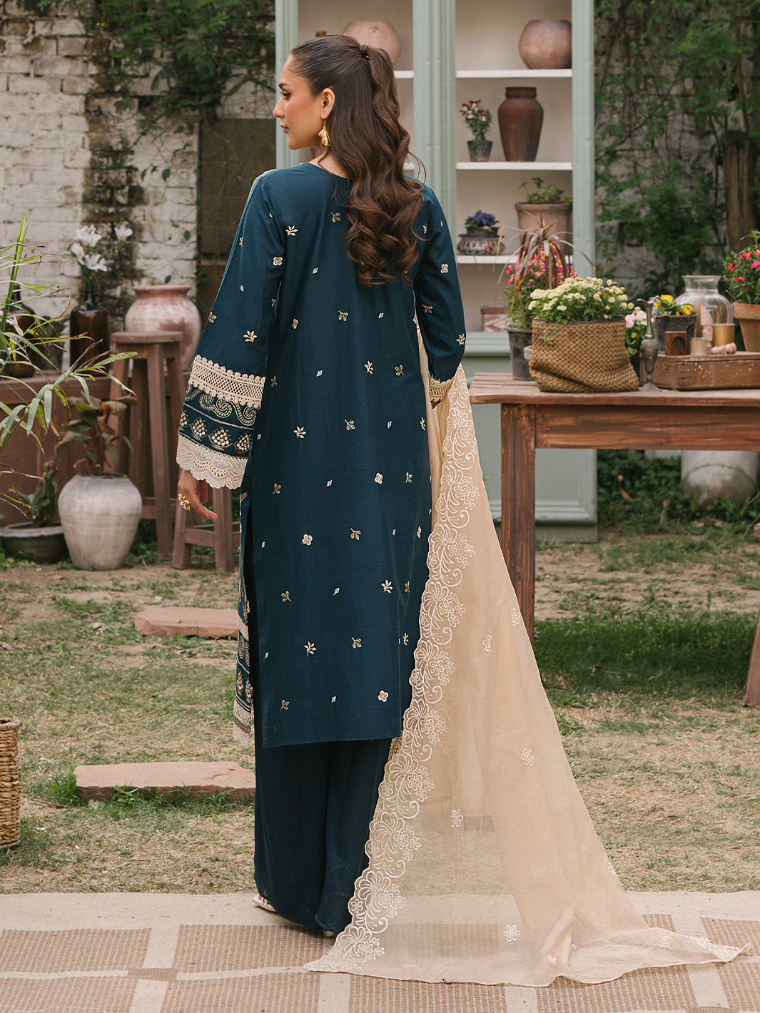 Mahnur | Masakali Luxury Lawn 24 | MK 01 - A - by - Libasekhas UK - Registered Vendor of : Mahnur - 100% Original Designer Dresss