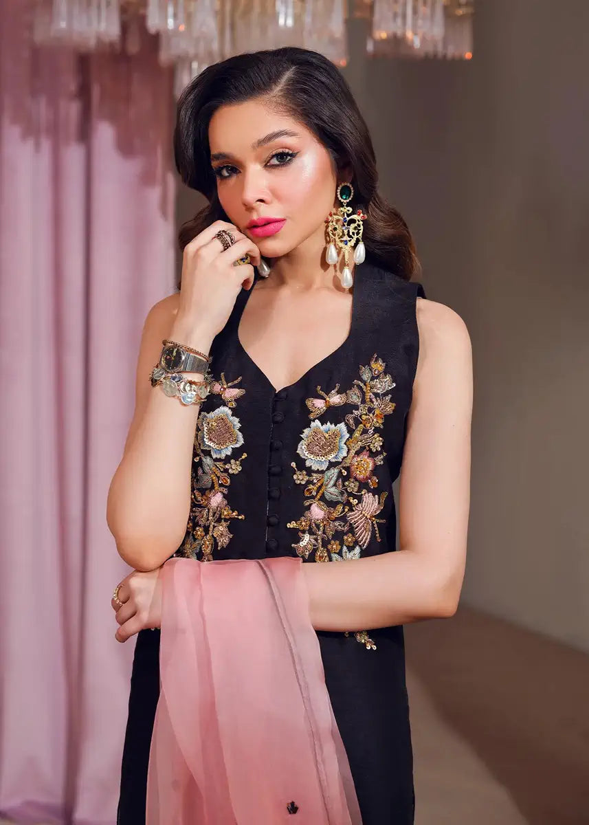 Mahum Asad | Forever and Ever Formals | Verve - by - Libasekhas UK - Registered Vendor of : Mahum Asad - 100% Original Designer Dresss
