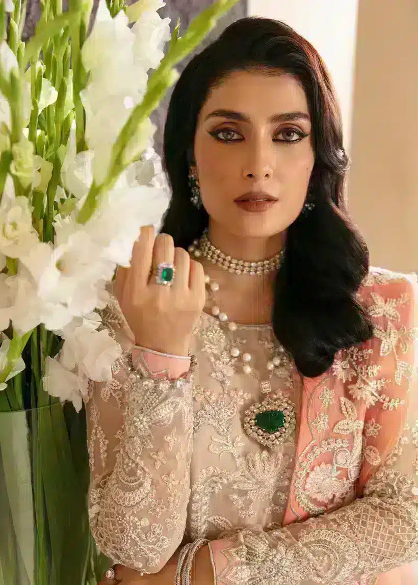 Mahum Asad | Lamhay Wedding Formals 23 | Saloni - by - Libasekhas UK - Registered Vendor of : Mahum Asad - 100% Original Designer Dresss