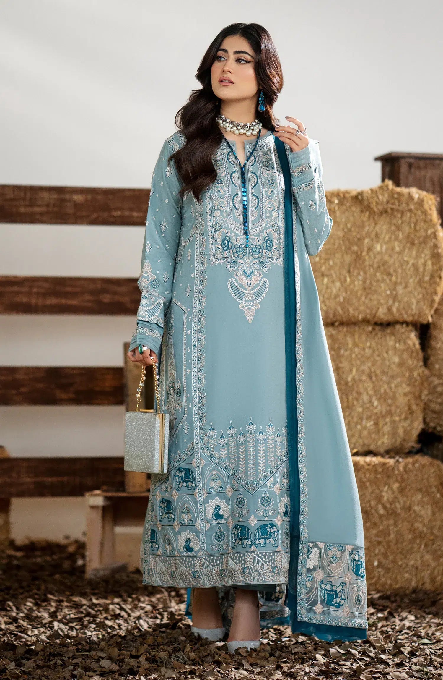 Maryum N Maria | Shehr Bano Winter 23 | PREET MW23557 - by - Libasekhas UK - Registered Vendor of : Maryum N Maria - 100% Original Designer Dresss