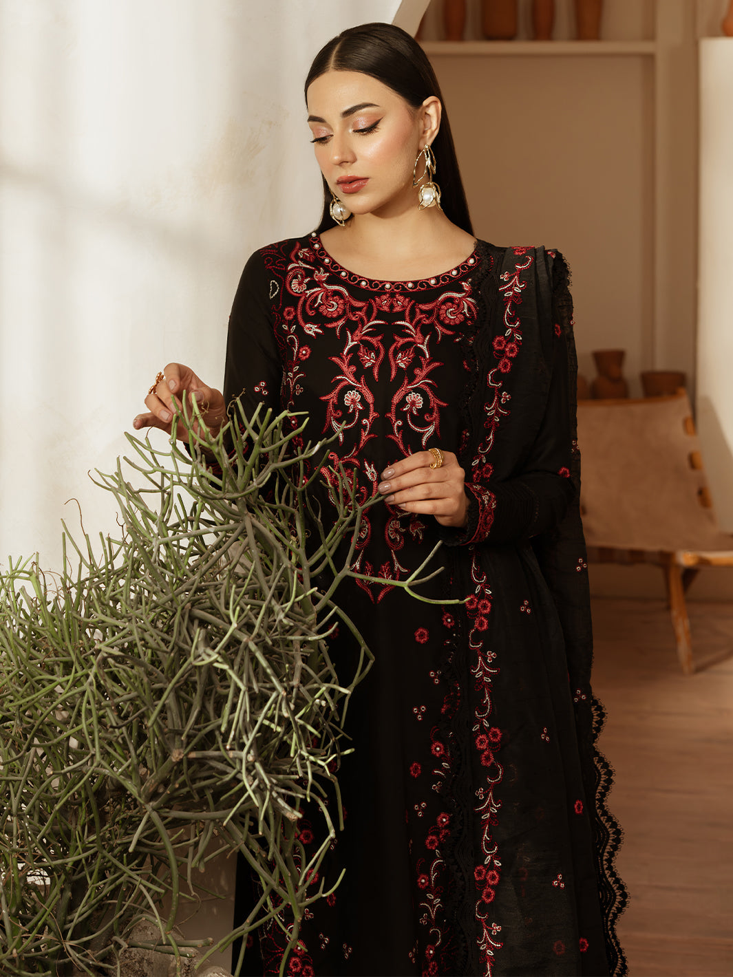 Mahnur | Florence Luxury Lawn 25 | MEHARMAH - by - Libasekhas UK - Registered Vendor of : Mahnur - 100% Original Designer Dresss