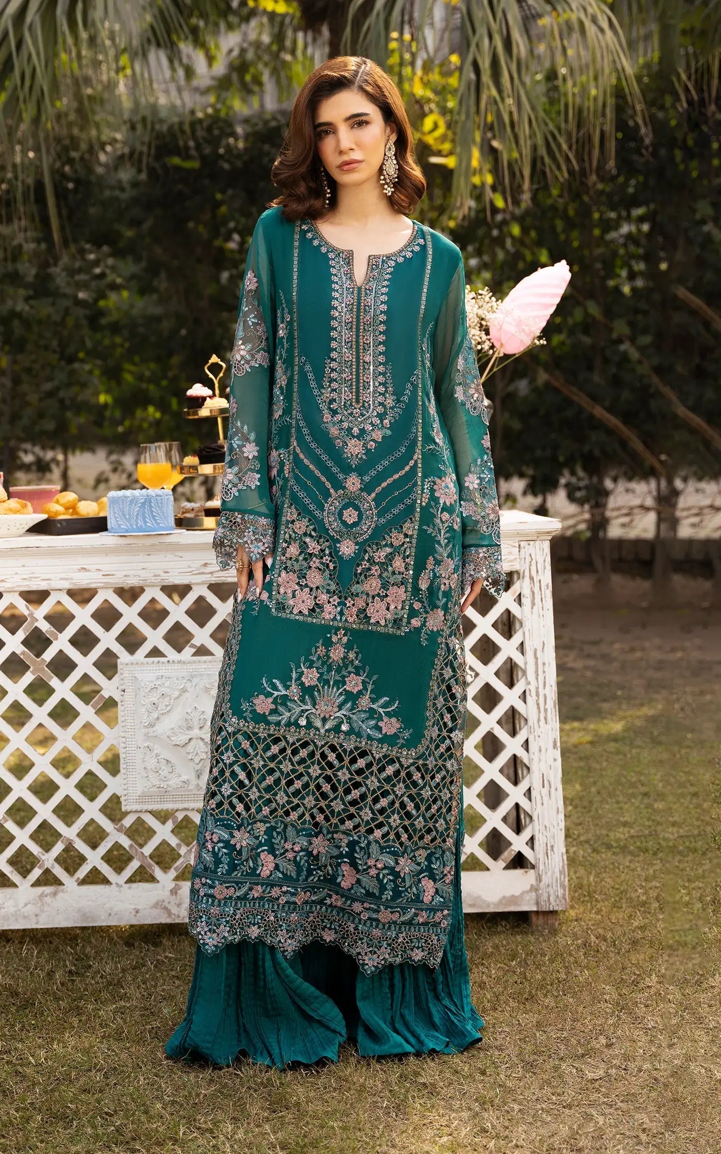 Asifa and Nabeel | Sunehri Eid 25 | Meher-(SEF25-01) - by - Libasekhas UK - Registered Vendor of : Asifa and Nabeel - 100% Original Designer Dresss