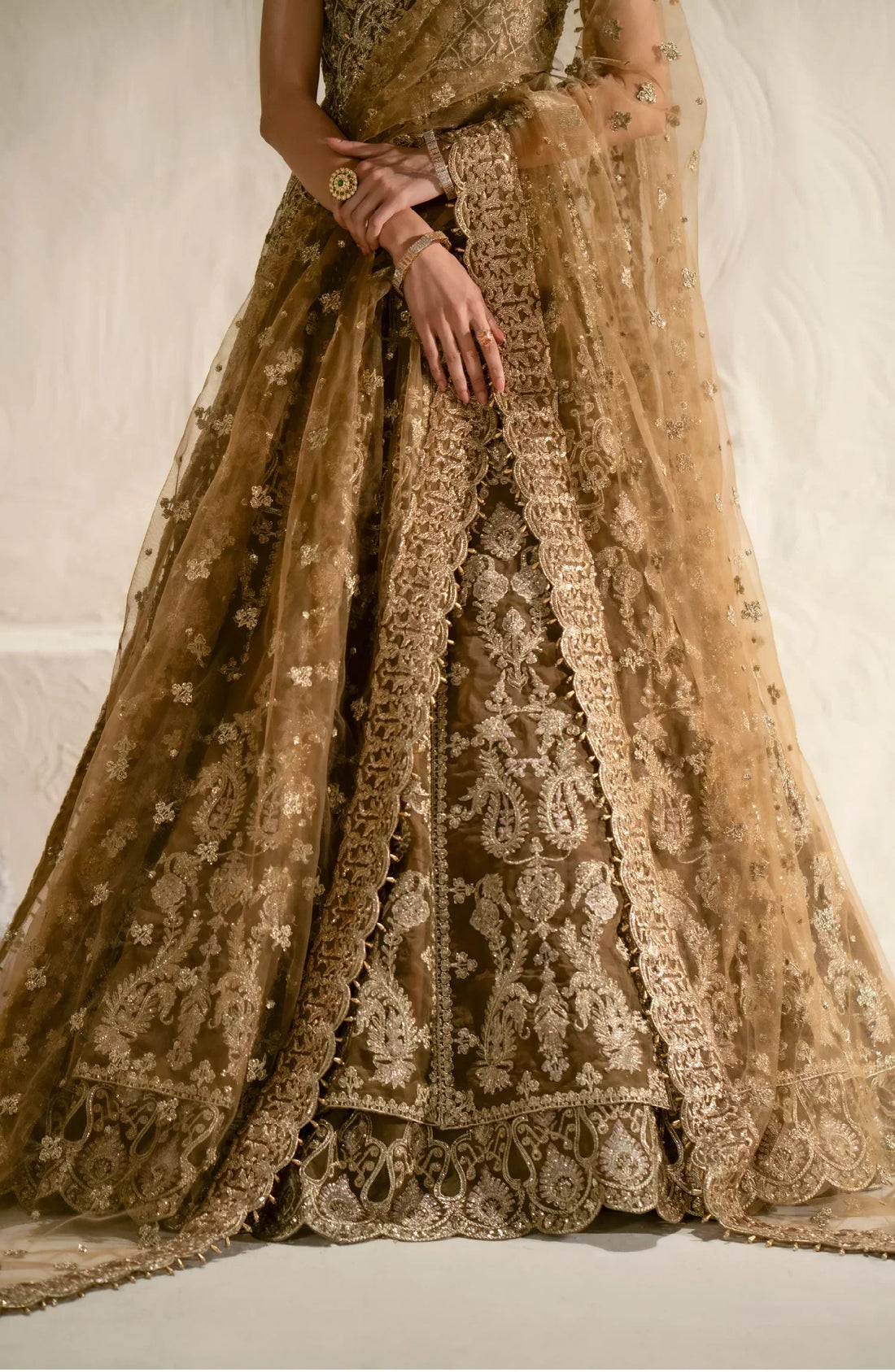 Maryum N Maria | Mehr o Maah Bridals | MW23-539-Bennu - by - Libasekhas UK - Registered Vendor of : Maryum N Maria - 100% Original Designer Dresss