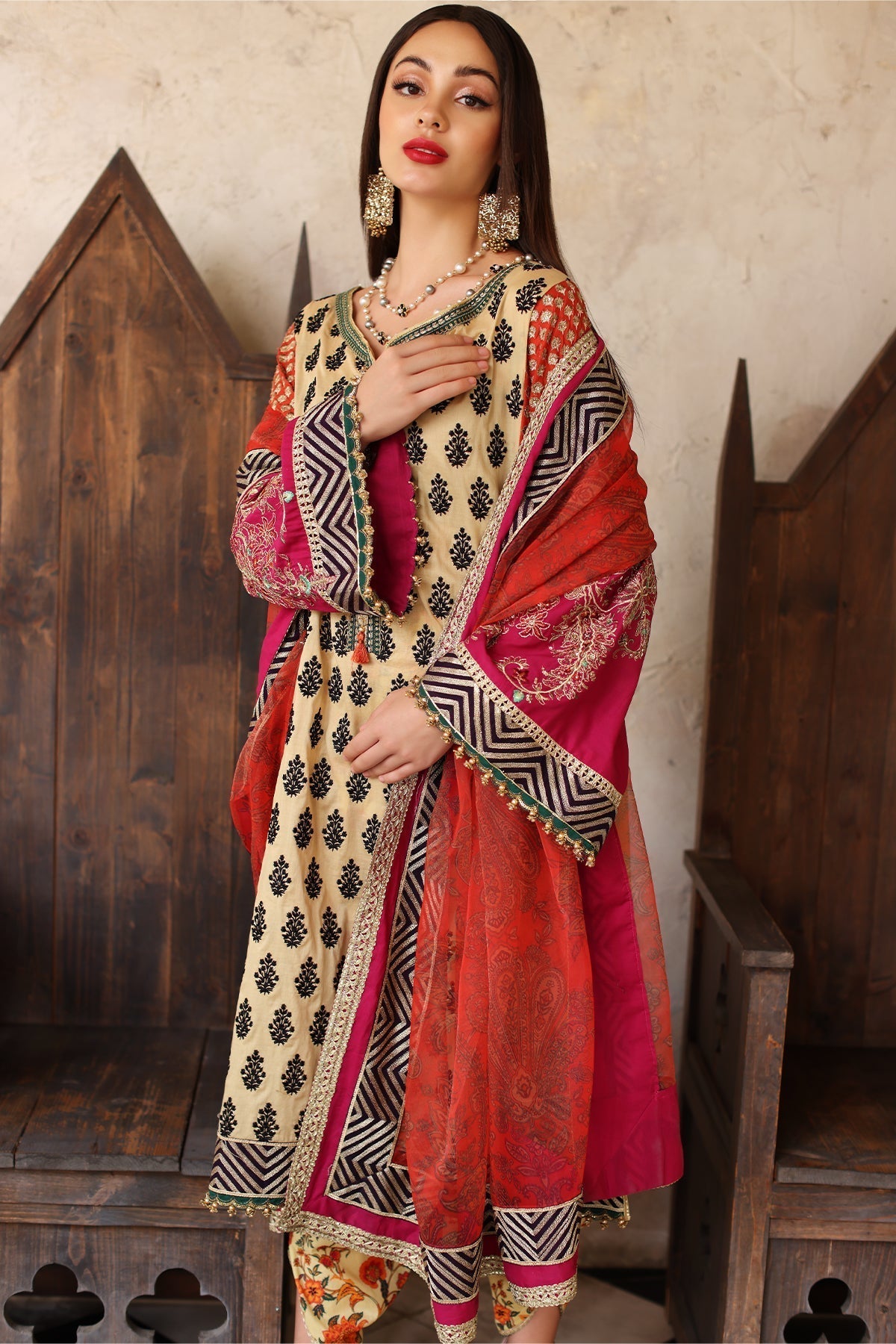Mina Kashif | Festive Lawn | Amani - by - Libasekhas UK - Registered Vendor of : Mina Kashif - 100% Original Designer Dresss