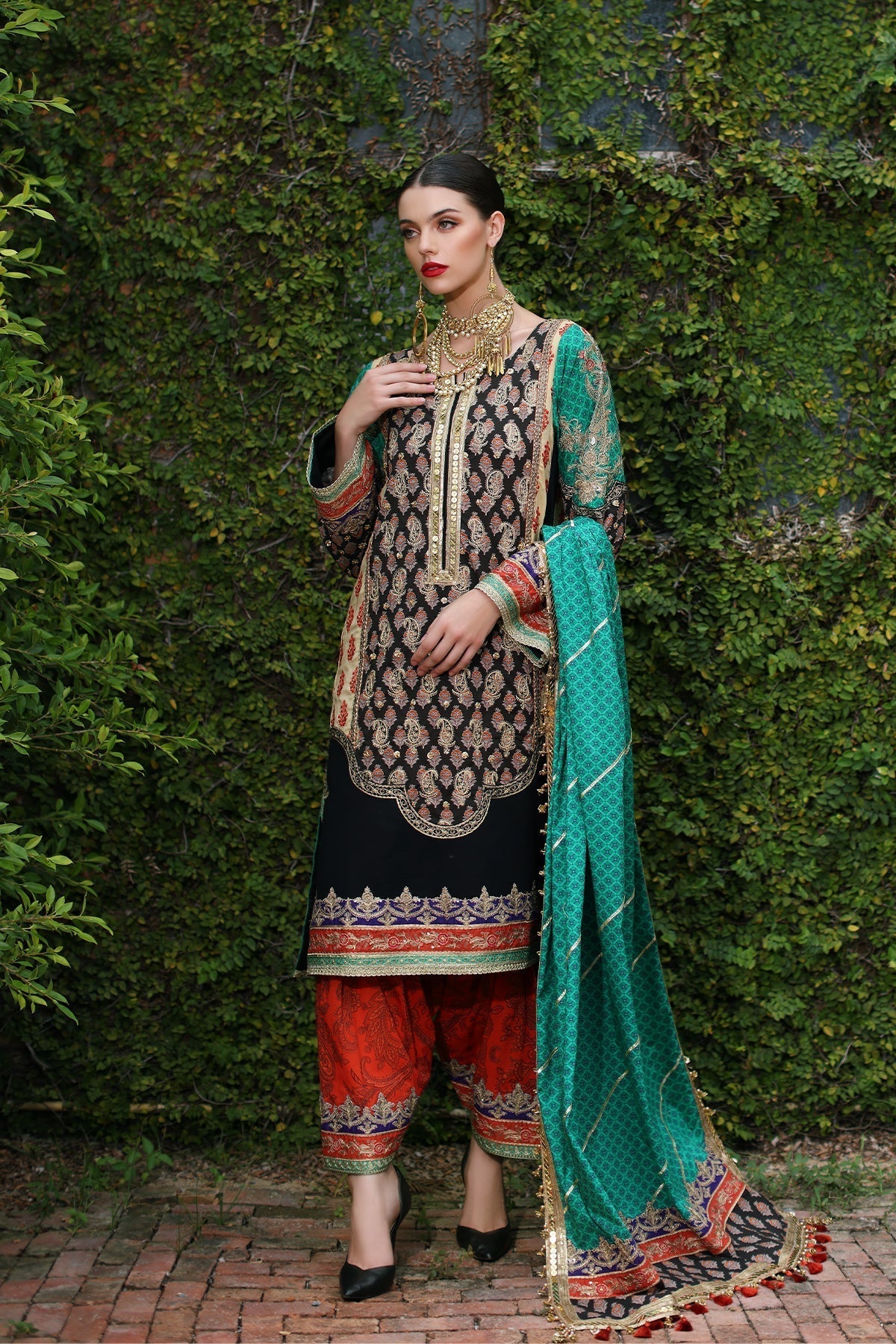 Mina Kashif | Festive Lawn | Zenel - by - Libasekhas UK - Registered Vendor of : Mina Kashif - 100% Original Designer Dresss