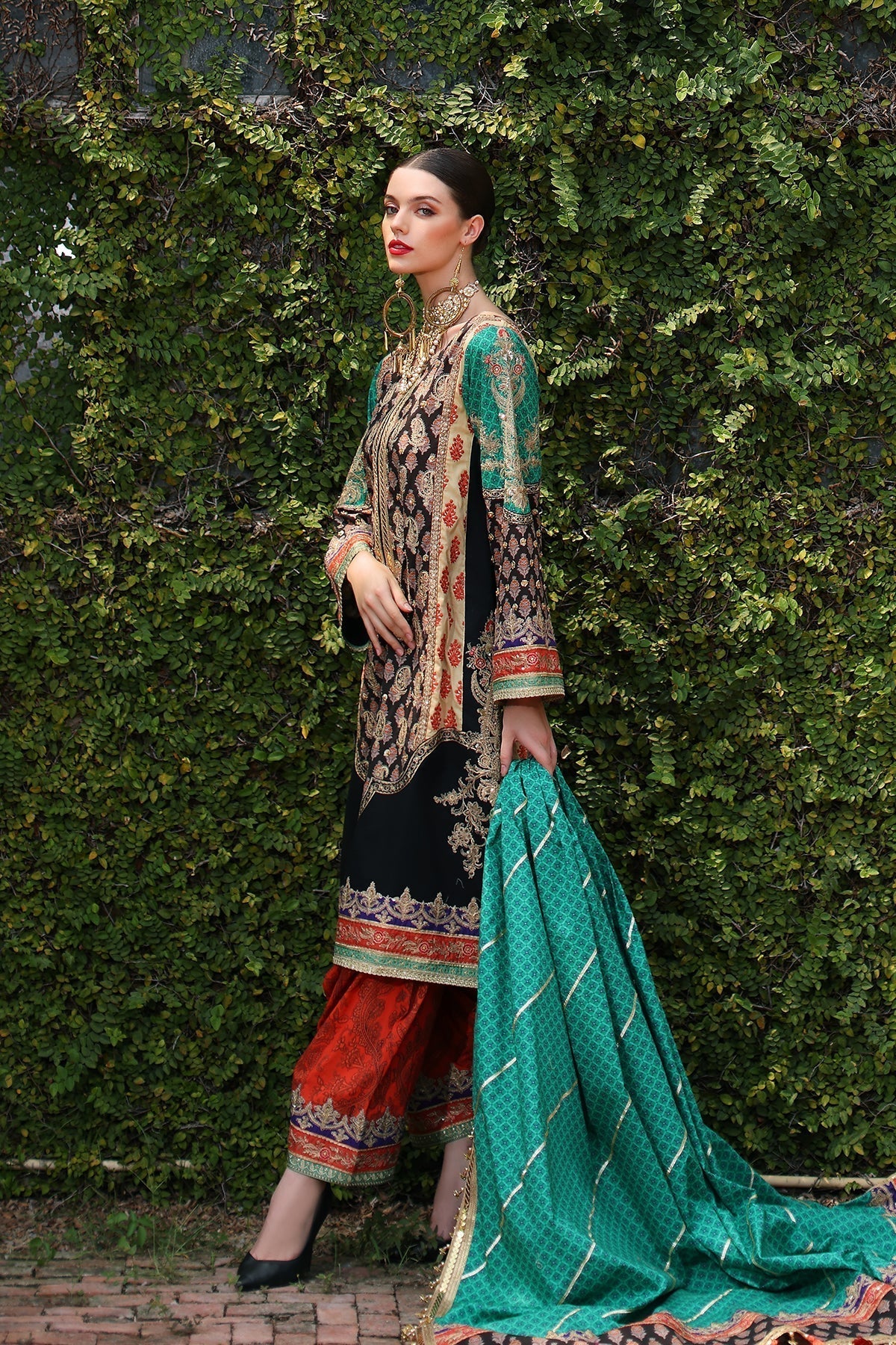 Mina Kashif | Festive Lawn | Zenel - by - Libasekhas UK - Registered Vendor of : Mina Kashif - 100% Original Designer Dresss