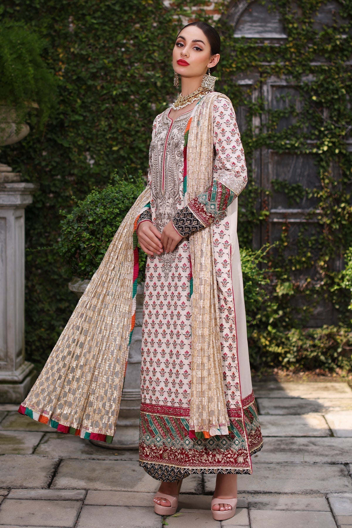Mina Kashif | Festive Lawn | Parsa - by - Libasekhas UK - Registered Vendor of : Mina Kashif - 100% Original Designer Dresss