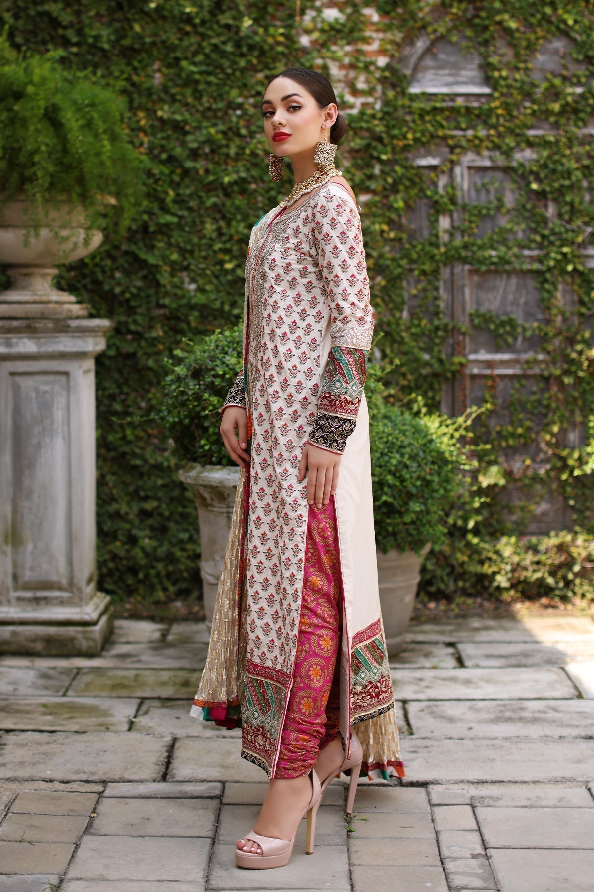 Mina Kashif | Festive Lawn | Parsa - by - Libasekhas UK - Registered Vendor of : Mina Kashif - 100% Original Designer Dresss