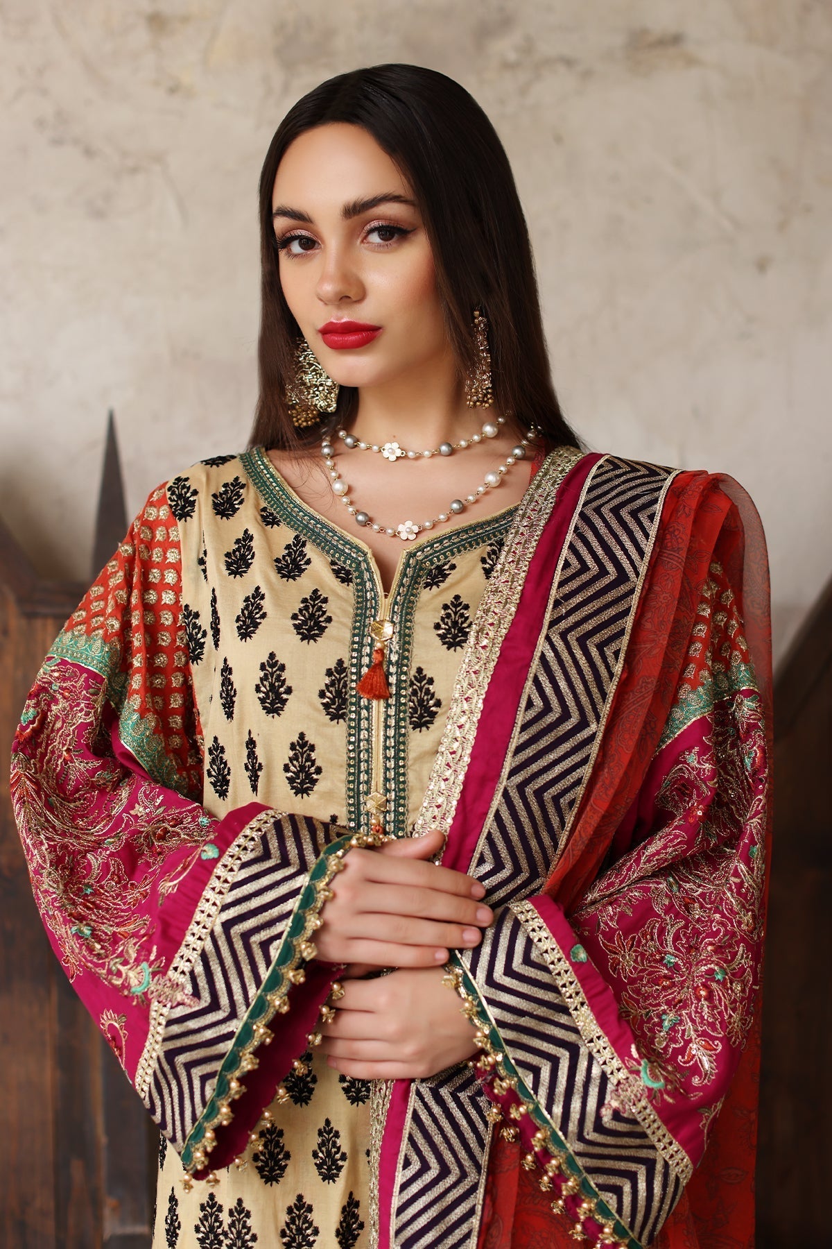 Mina Kashif | Festive Lawn | Amani - by - Libasekhas UK - Registered Vendor of : Mina Kashif - 100% Original Designer Dresss
