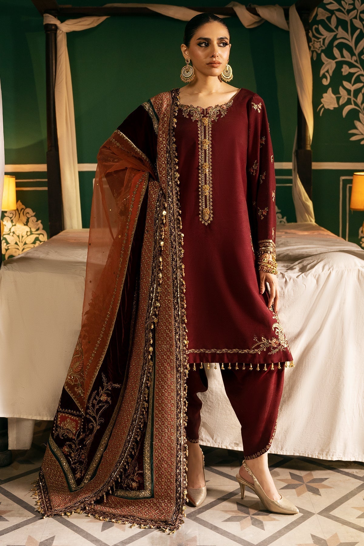 Mina Kashif | Meeral Formals 24 | Ishaal - by - Libasekhas UK - Registered Vendor of : Mina Kashif - 100% Original Designer Dresss