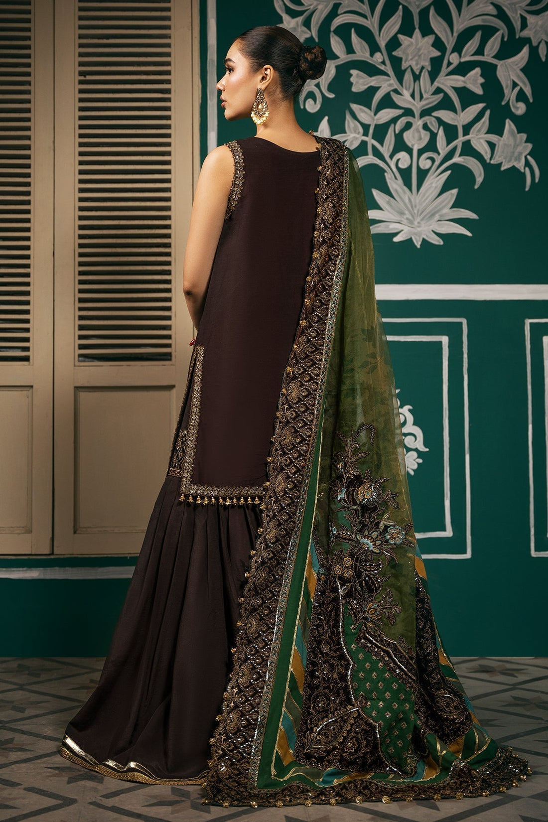 Mina Kashif | Meeral Formals 24 | Eshana - by - Libasekhas UK - Registered Vendor of : Mina Kashif - 100% Original Designer Dresss
