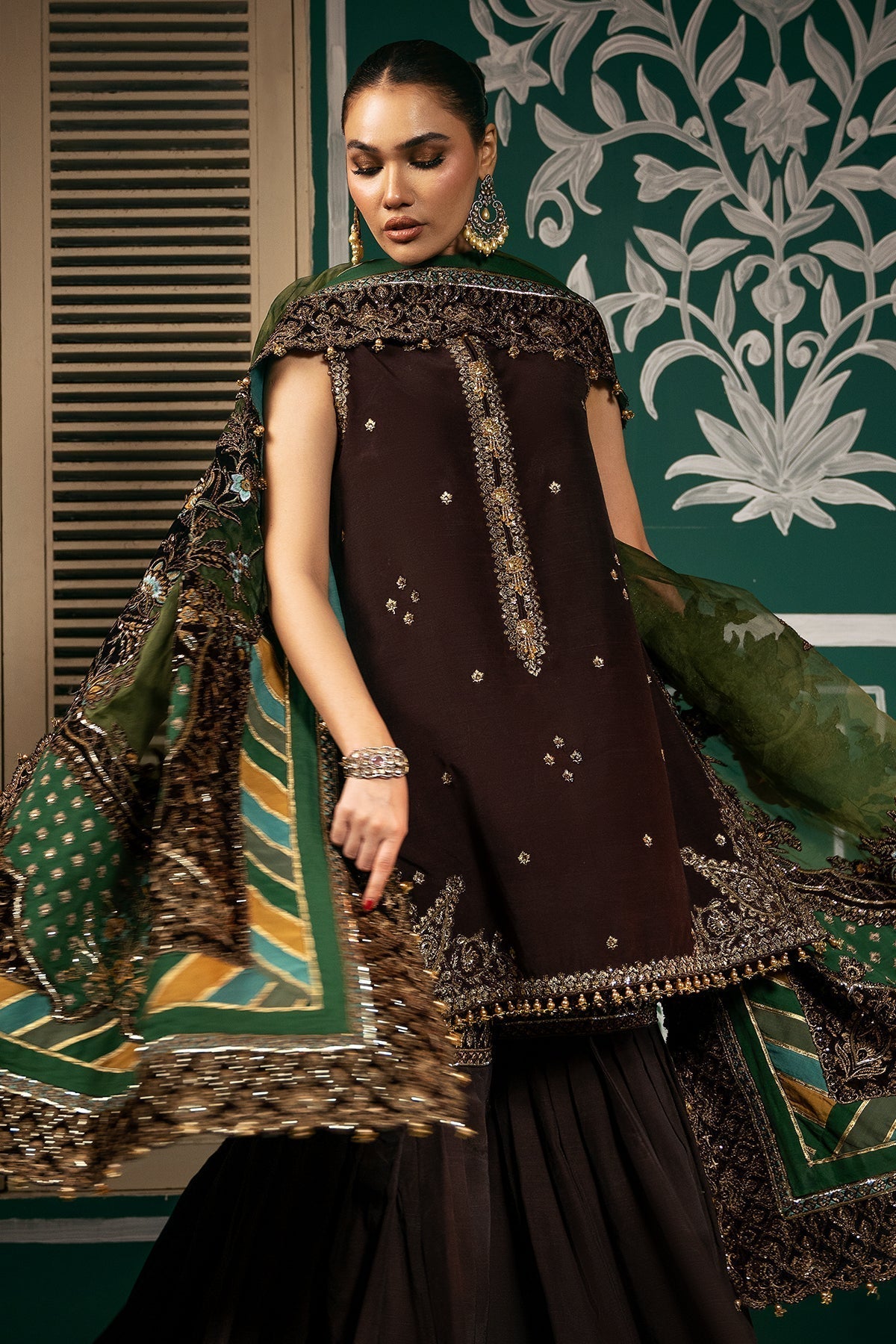 Mina Kashif | Meeral Formals 24 | Eshana - by - Libasekhas UK - Registered Vendor of : Mina Kashif - 100% Original Designer Dresss