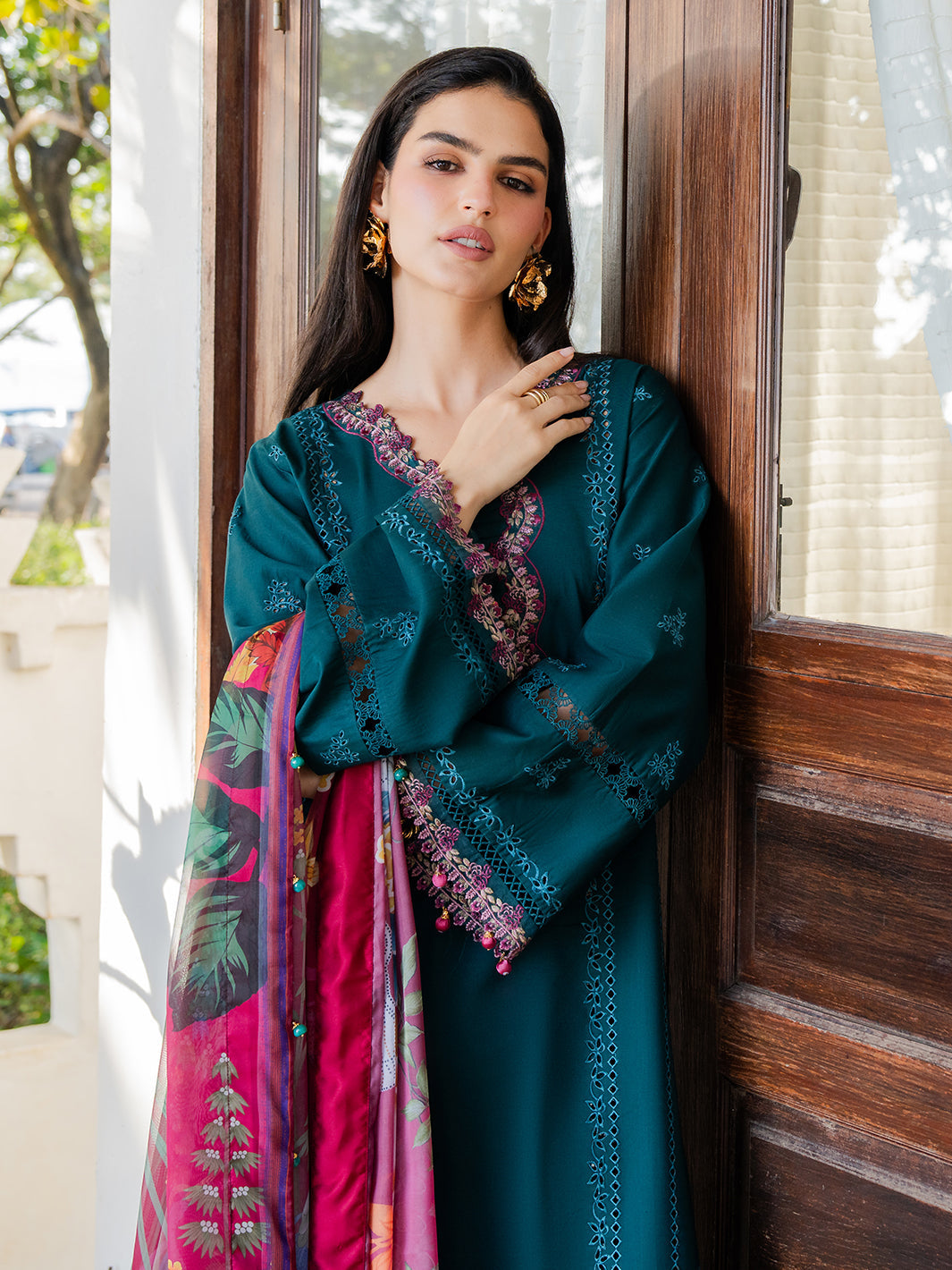 Izel | Dareen Luxury Lawn 26 | Nashmia - by Libasekhas UK - Registered Vendor of : Izel - 100% Original Designer Dress