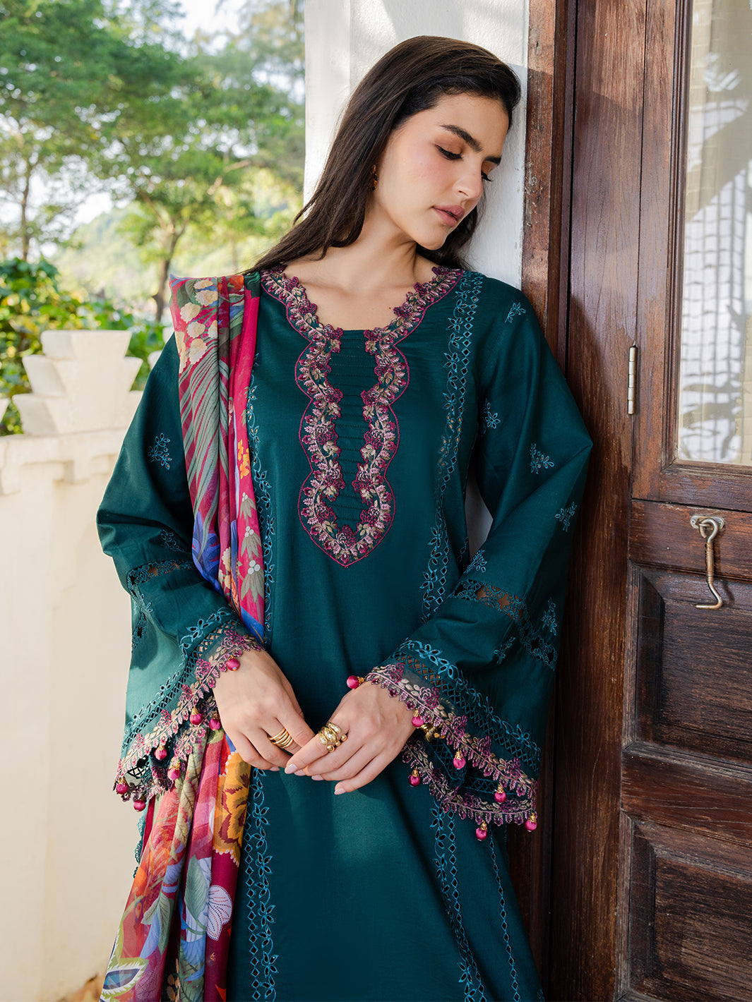 Izel | Dareen Luxury Lawn 26 | Nashmia - by Libasekhas UK - Registered Vendor of : Izel - 100% Original Designer Dress