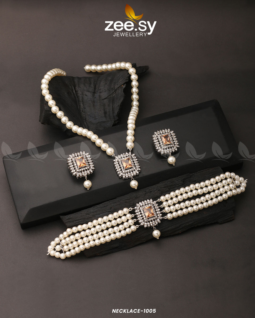 Necklace-1005 - by - Libasekhas UK - Registered Vendor of : Zeesy - 100% Original Designer Dresss
