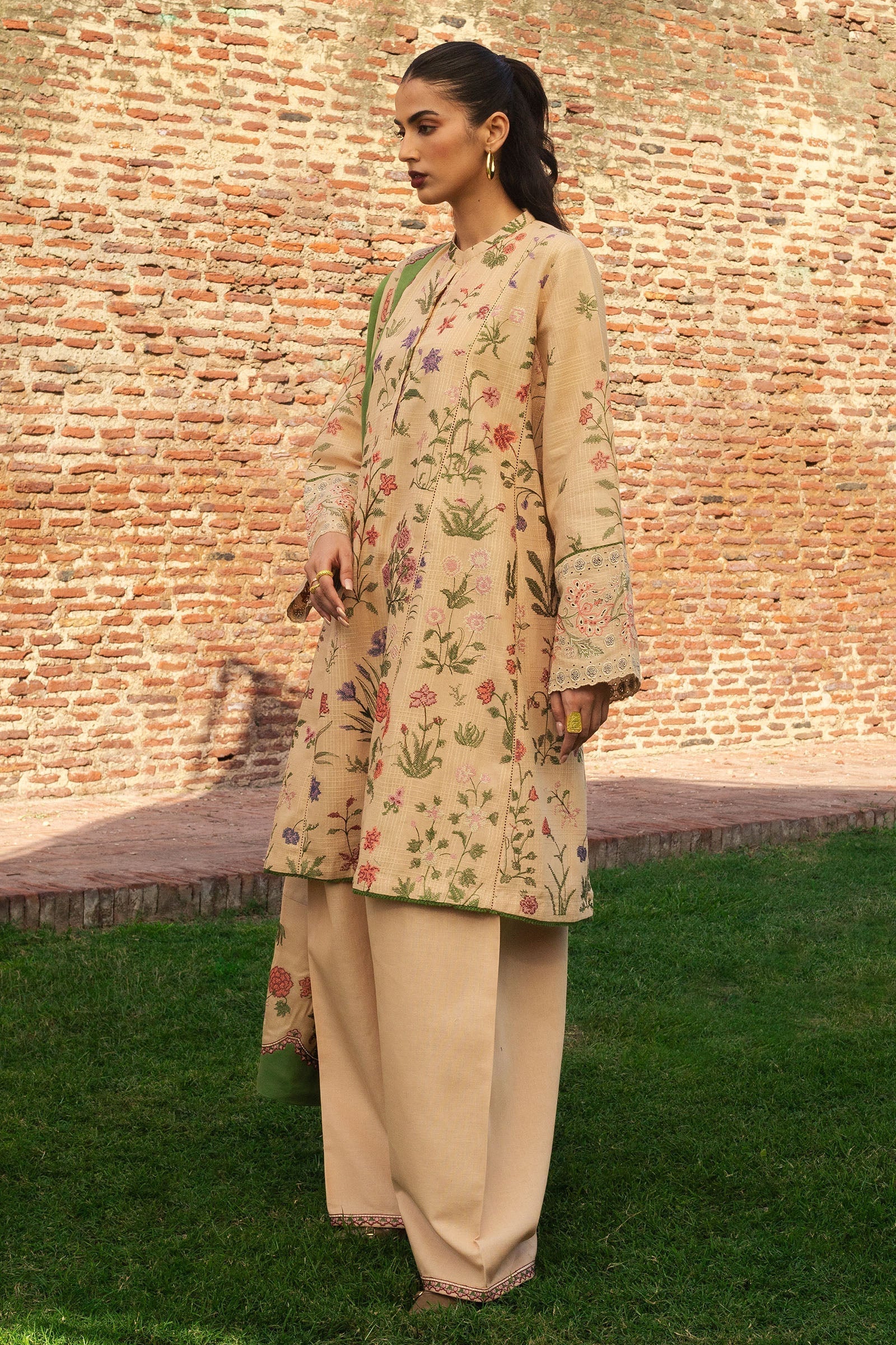 Zara Shahjahan | Winter 24 |  NEGAH-D3 - by - Libasekhas UK - Registered Vendor of : Zara Shahjahan - 100% Original Designer Dresss