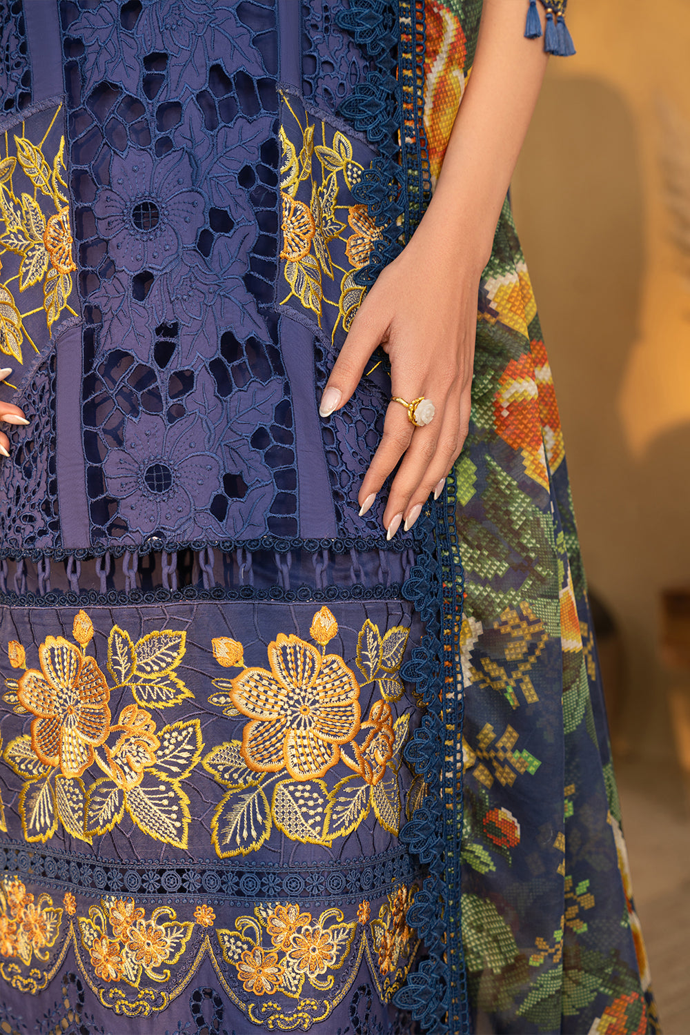Saira Rizwan | Luxury Lawn 25 | AIMEE-SRL25-01 - by - Libasekhas UK - Registered Vendor of : Saira Rizwan - 100% Original Designer Dresss