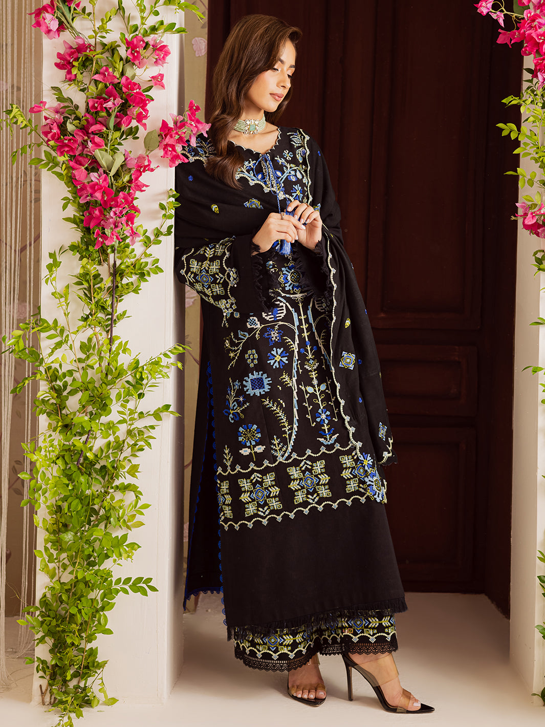 Mahnur | Nova Khaddar 25 | NK - 04 - by Libasekhas UK - Registered Vendor of : Mahnur - 100% Original Designer Dress