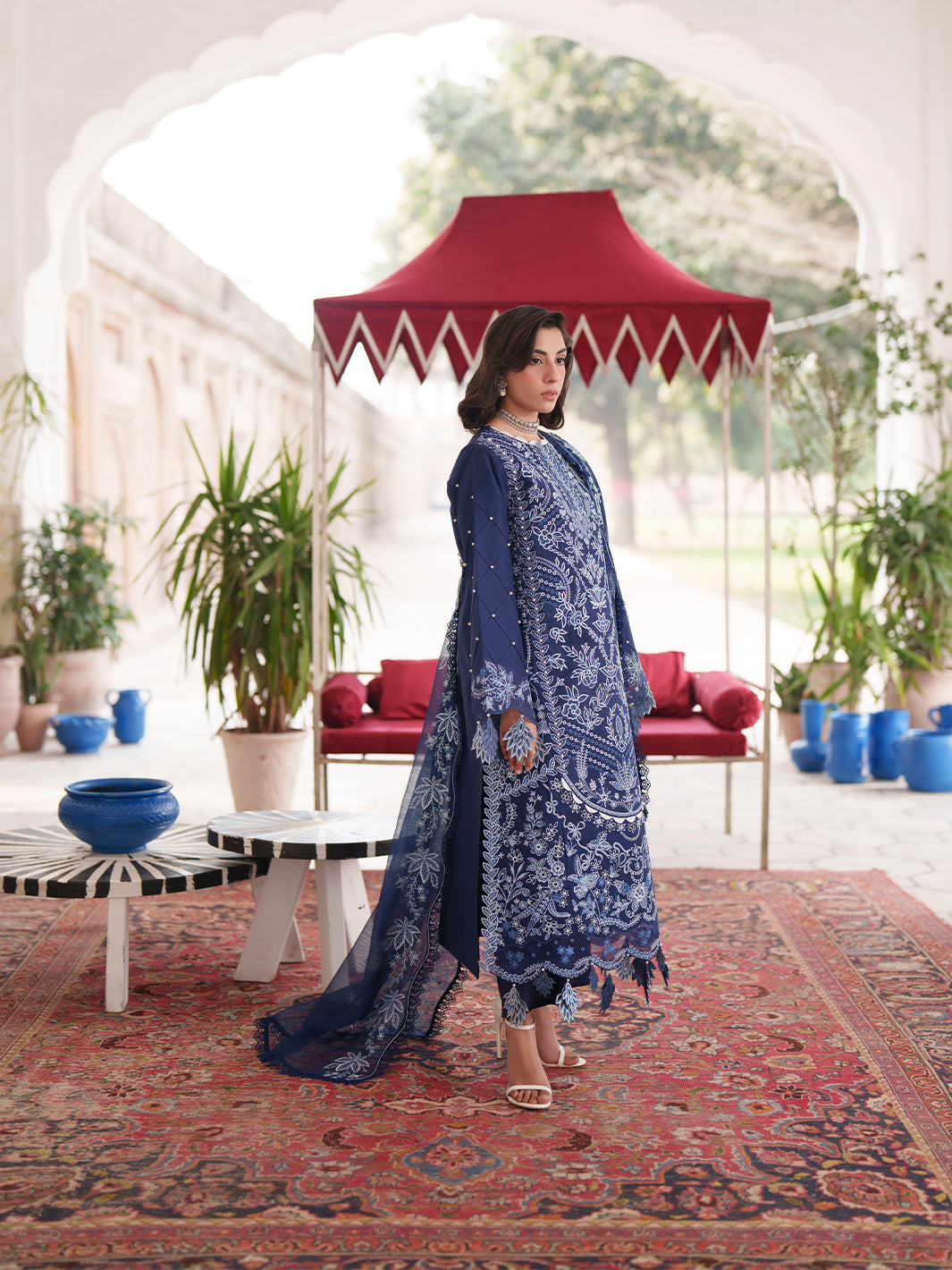 Mahnur | Nilofer Luxury Lawn 26 | NL-04 - by Libasekhas UK - Registered Vendor of : Mahnur - 100% Original Designer Dress