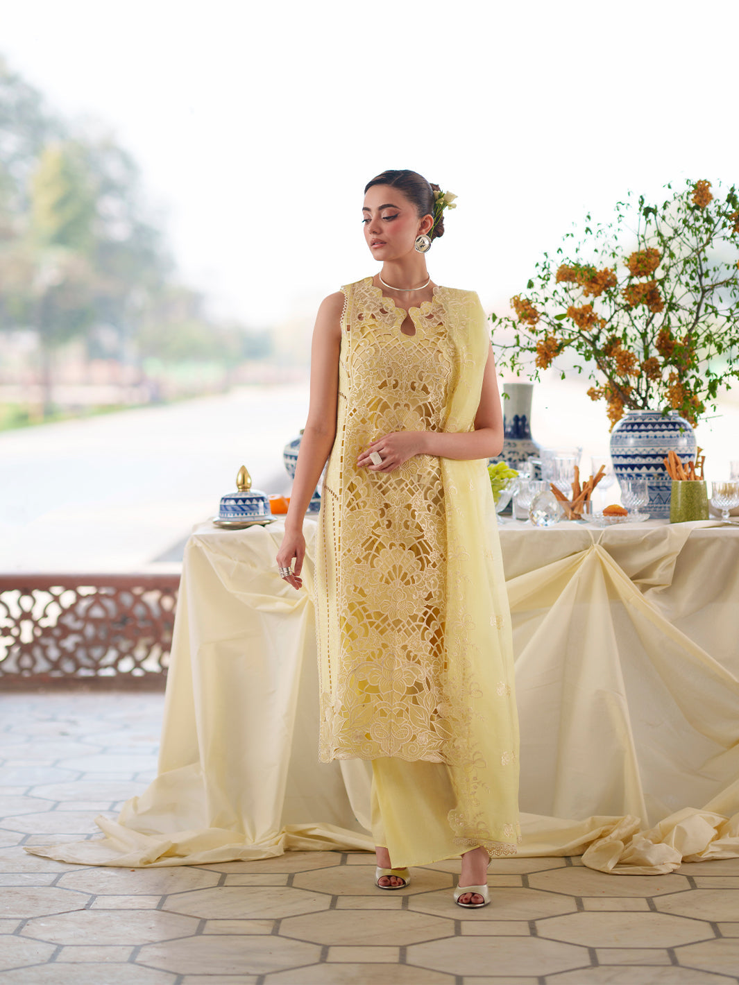 Mahnur | Nilofer Luxury Lawn 26 | NL-07 - by Libasekhas UK - Registered Vendor of : Mahnur - 100% Original Designer Dress