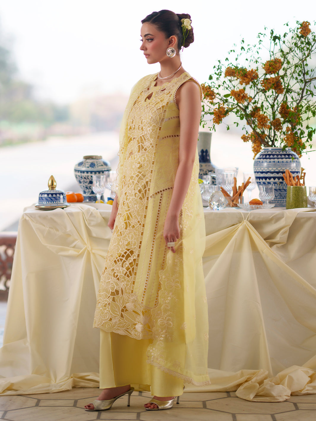 Mahnur | Nilofer Luxury Lawn 26 | NL-07 - by Libasekhas UK - Registered Vendor of : Mahnur - 100% Original Designer Dress