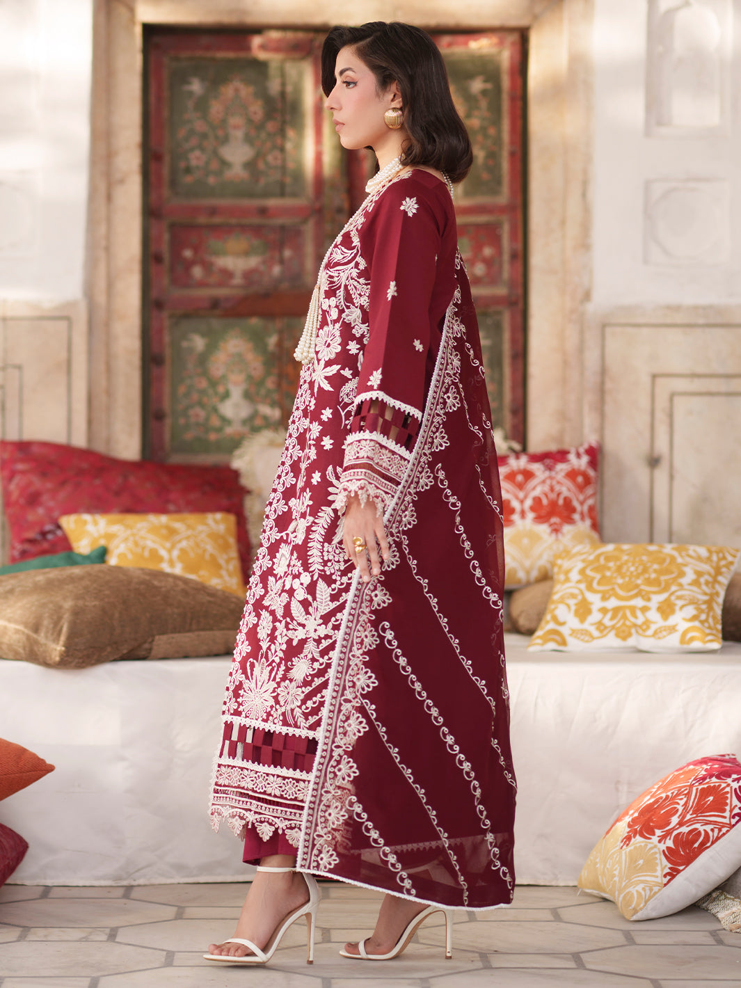 Mahnur | Nilofer Luxury Lawn 26 | NL-08 - by Libasekhas UK - Registered Vendor of : Mahnur - 100% Original Designer Dress