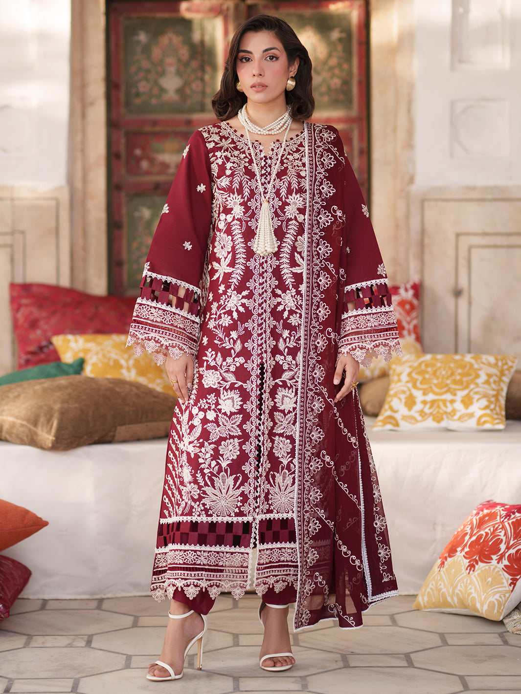 Mahnur | Nilofer Luxury Lawn 26 | NL-08 - by Libasekhas UK - Registered Vendor of : Mahnur - 100% Original Designer Dress